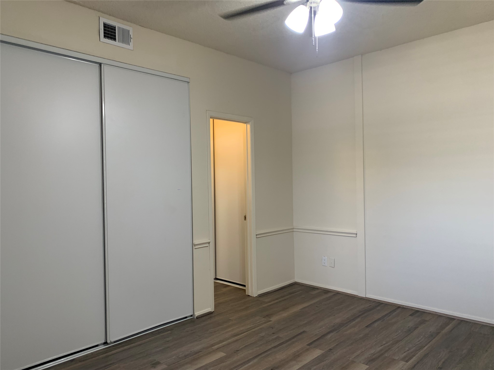 2710 Grants Lake Boulevard B4 Property Photo 6