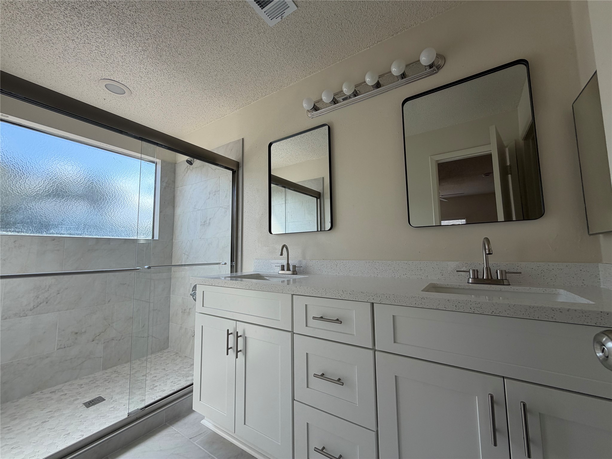 2710 Grants Lake Boulevard B4 Property Photo 6