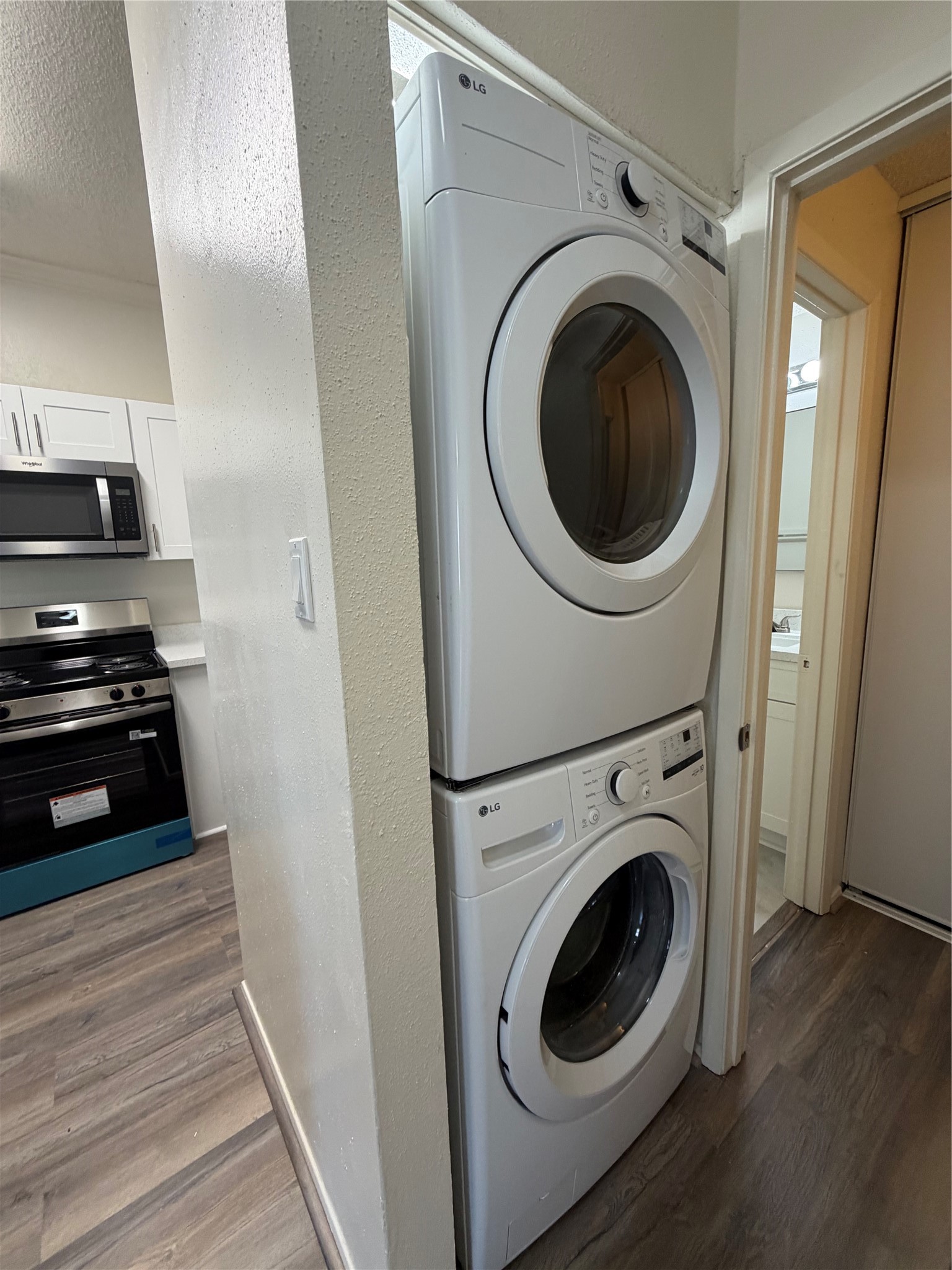 2710 Grants Lake Boulevard B4 Property Photo 12