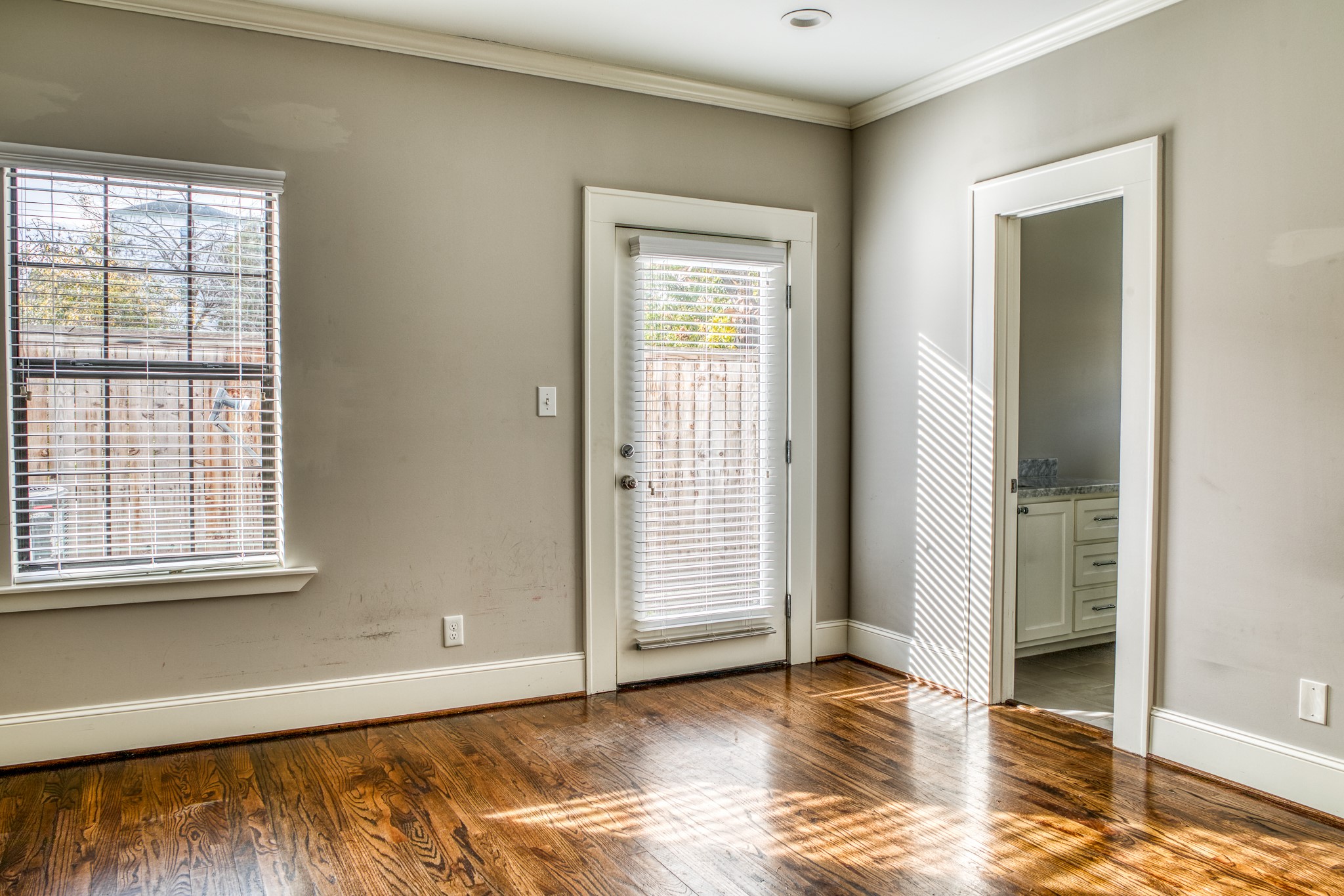5711 Winsome Lane Property Photo 3