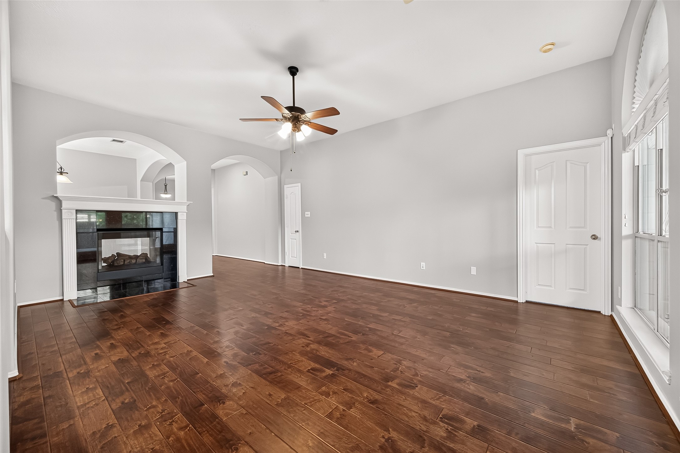 11915 Lois Lane Property Photo 7