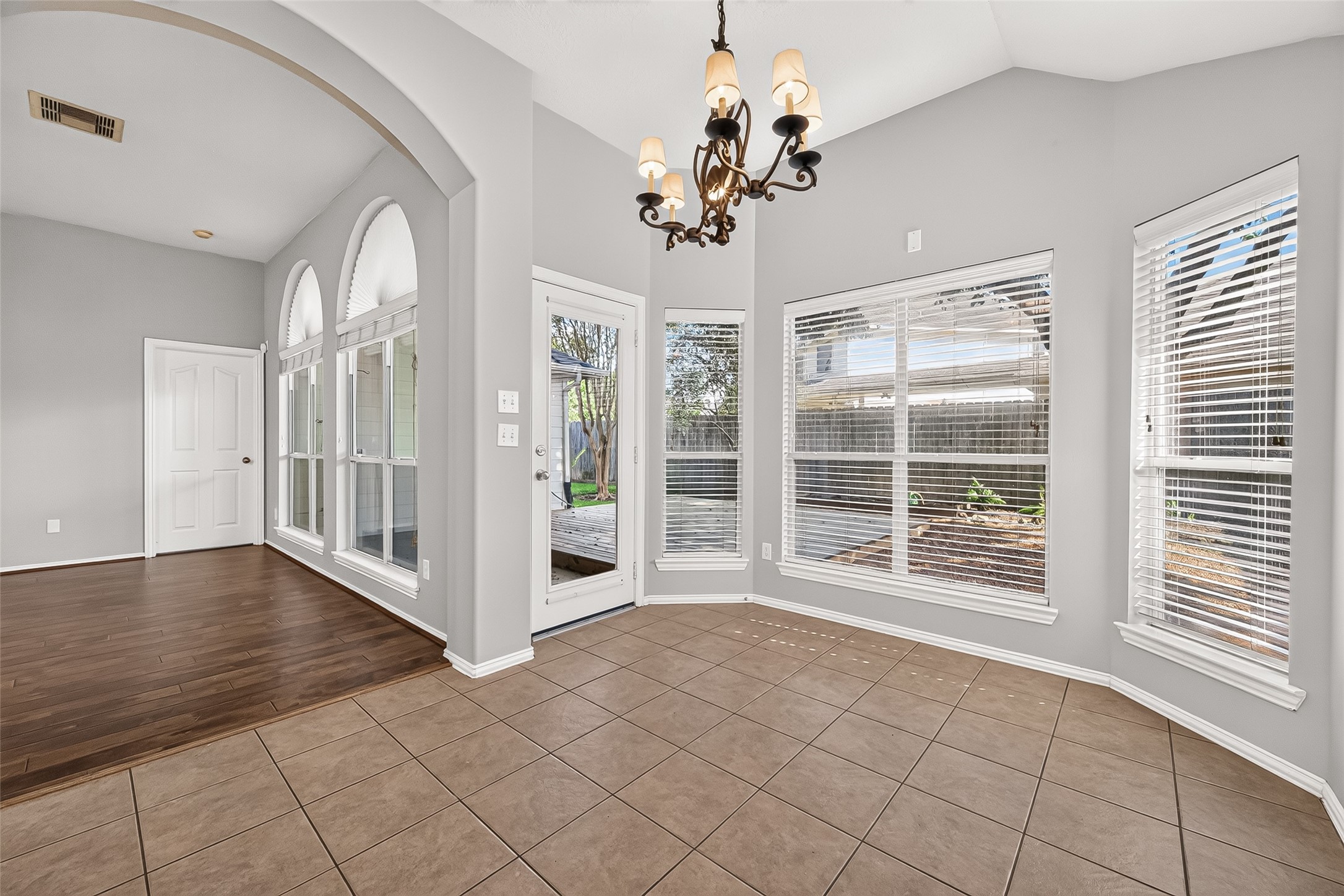 11915 Lois Lane Property Photo 17