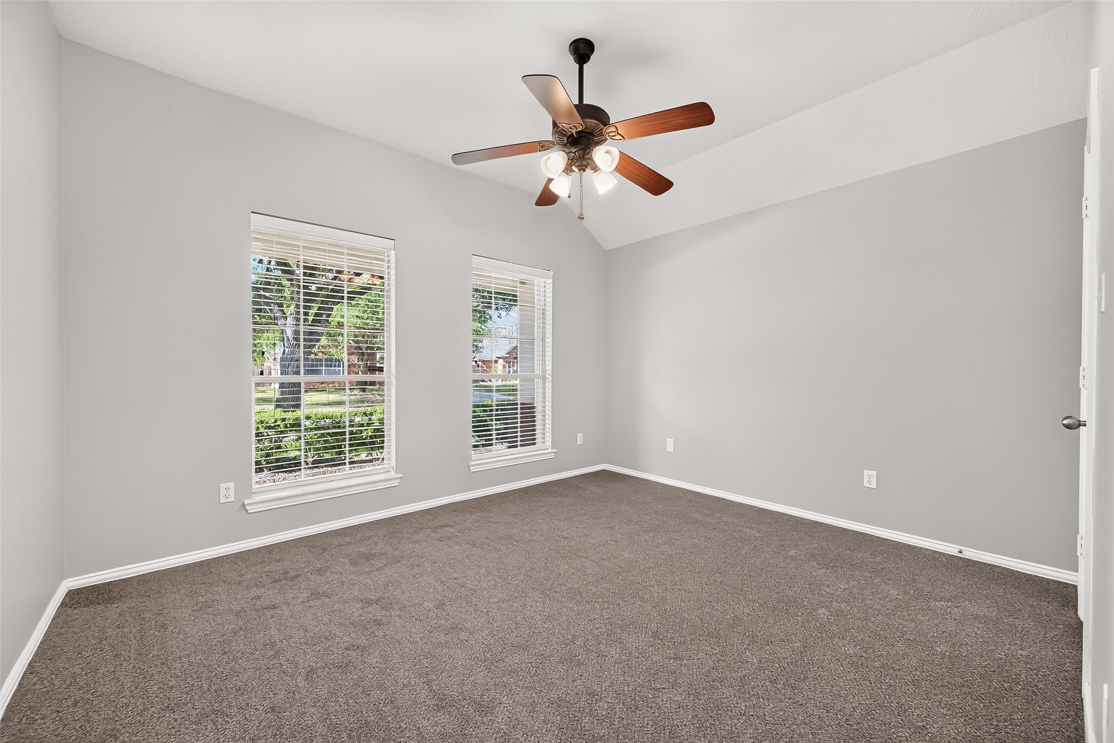 11915 Lois Lane Property Photo 20