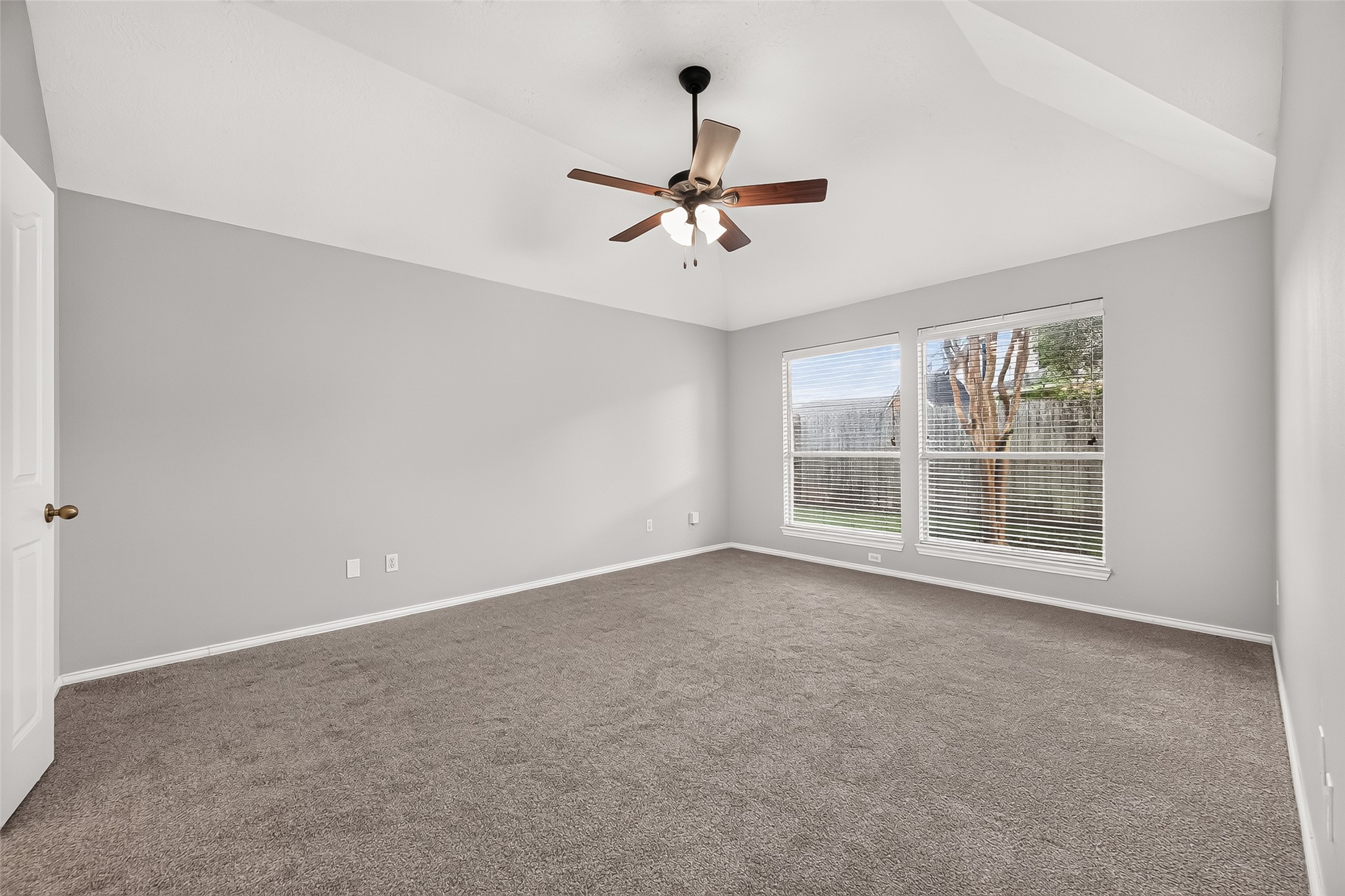 11915 Lois Lane Property Photo 26