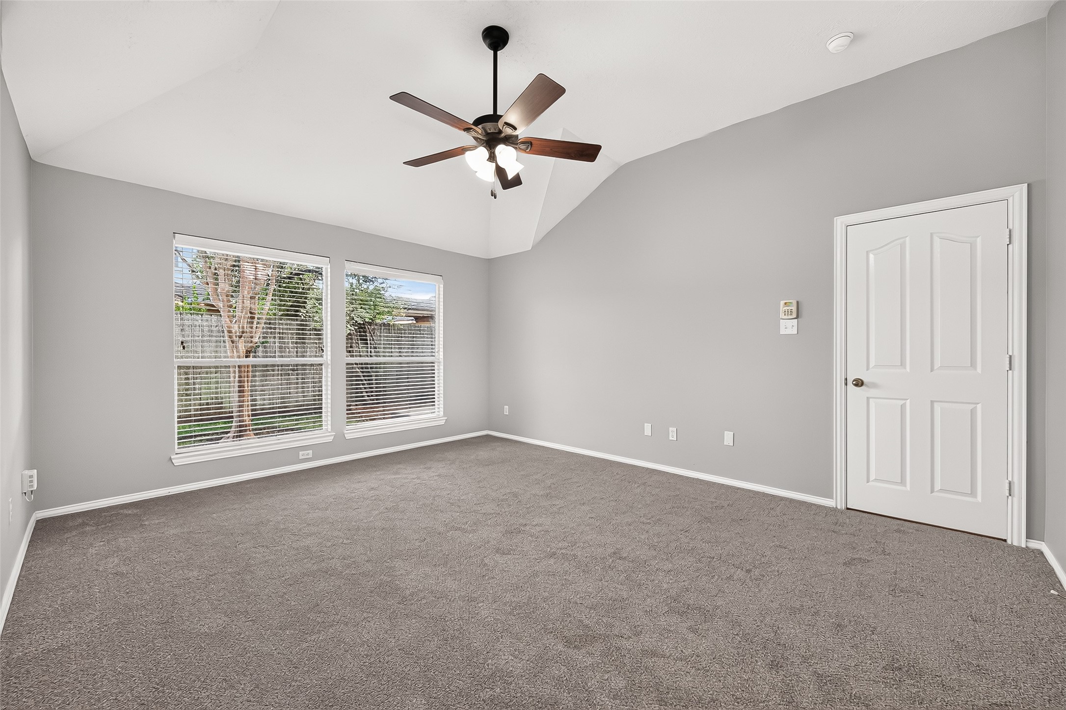 11915 Lois Lane Property Photo 29