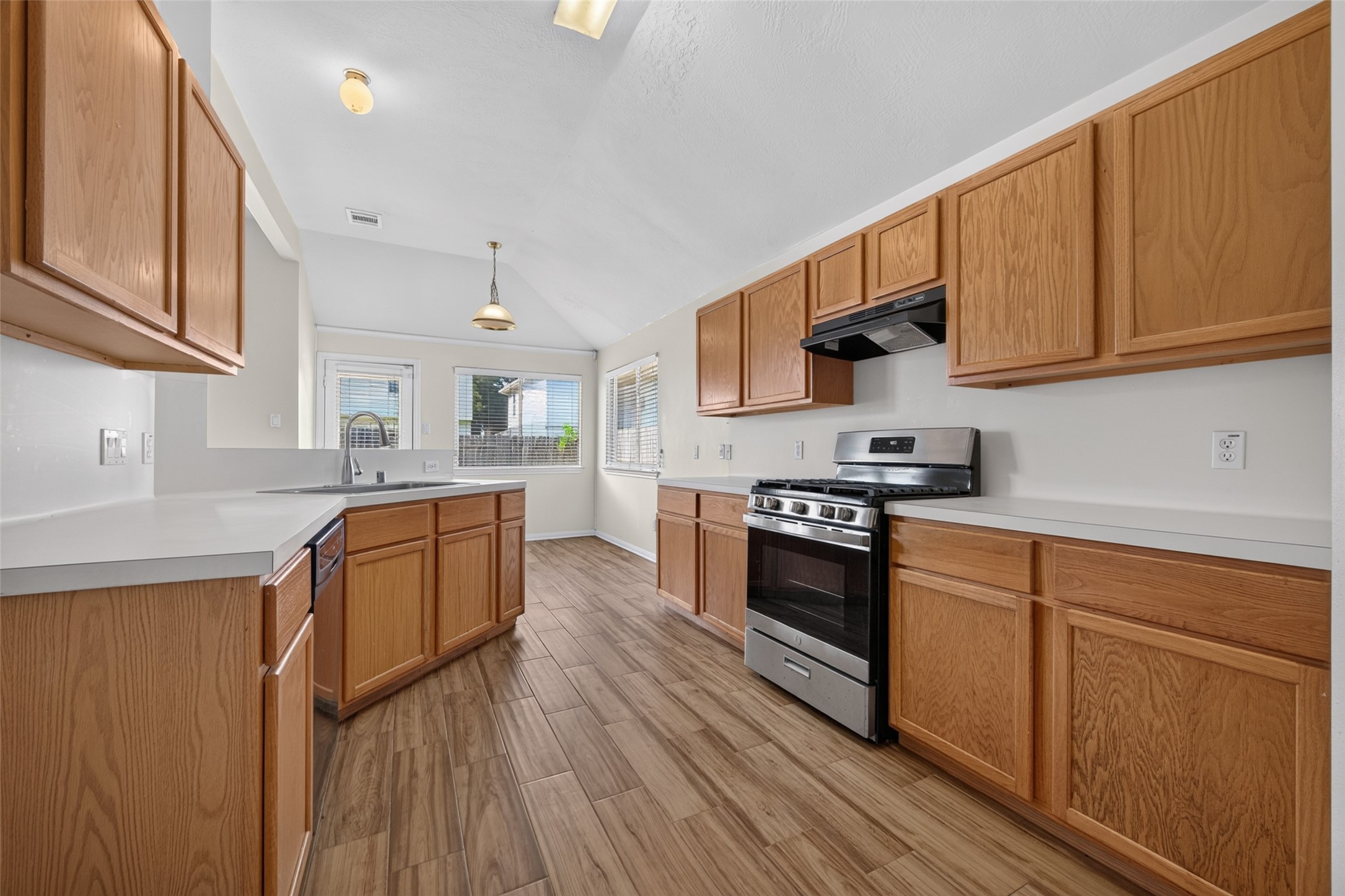 1706 Teal Run Place Drive Property Photo 16