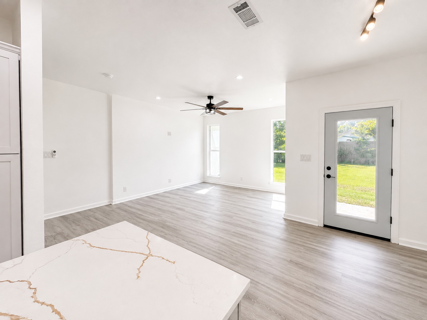 1010 Linden Street Property Photo 13