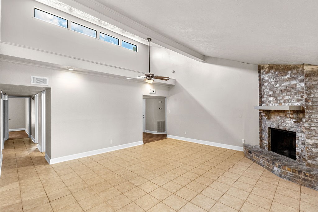 14910 Grassington Drive Property Photo 2