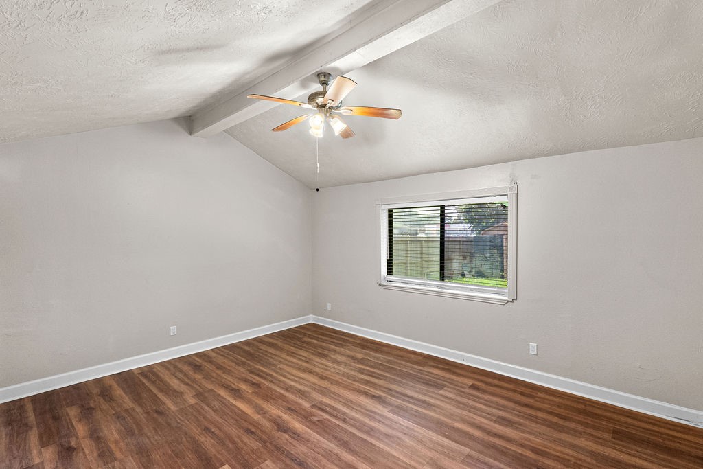 14910 Grassington Drive Property Photo 15