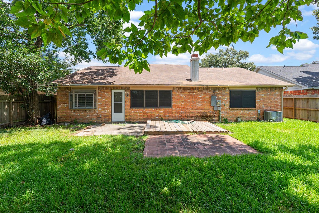 14910 Grassington Drive Property Photo 20