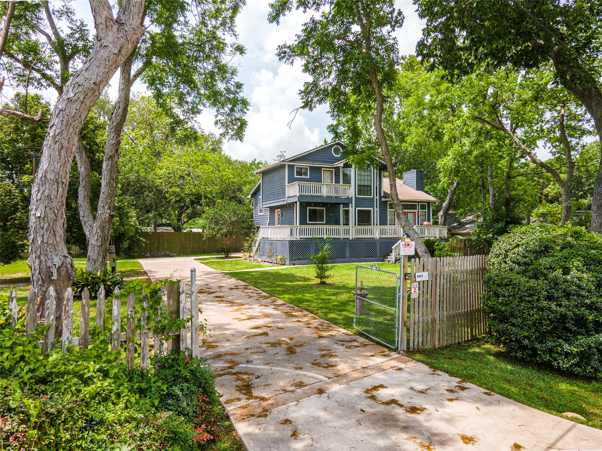 3726 Bayshore Drive Property Photo 1