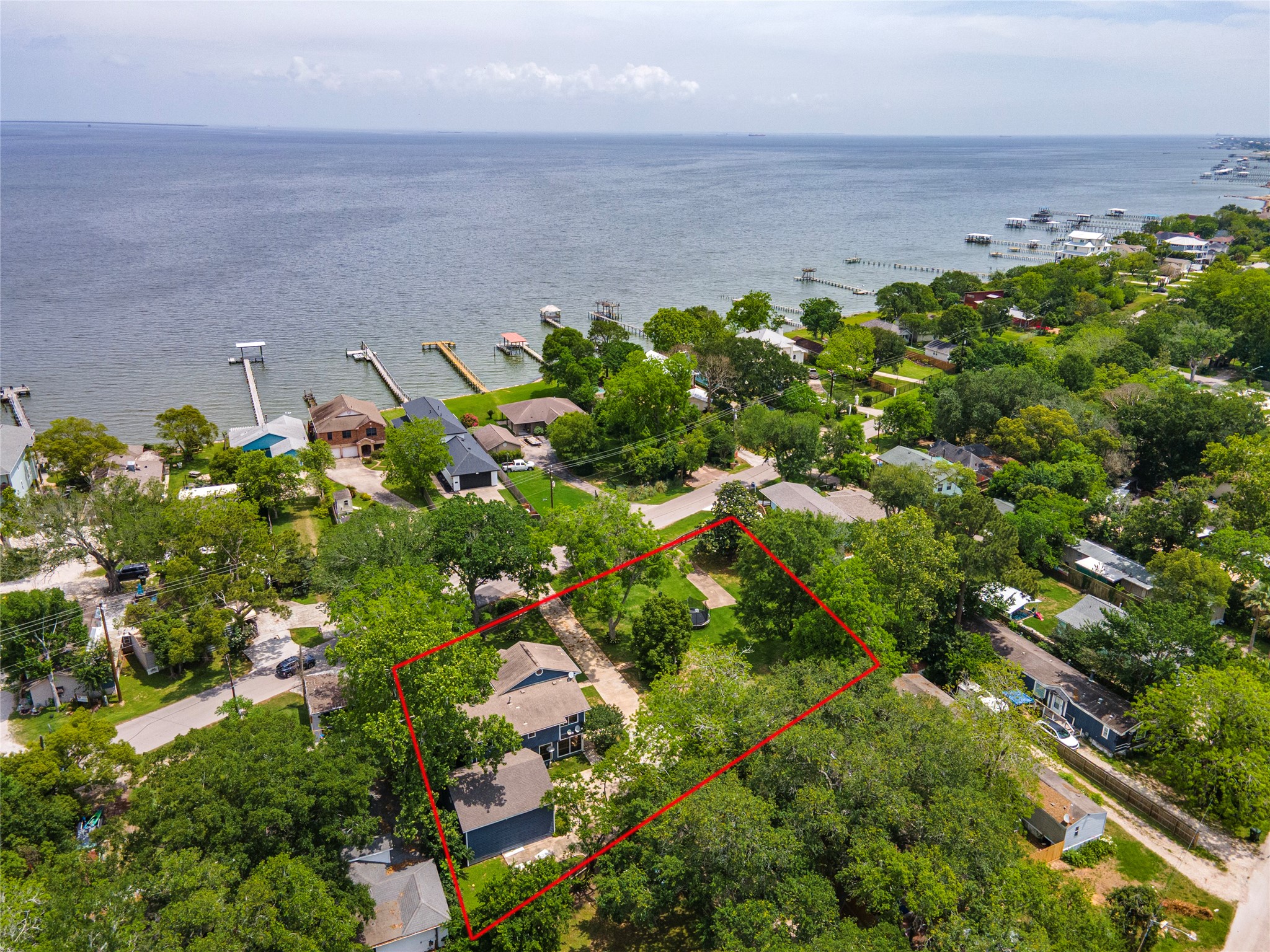 3726 Bayshore Drive Property Photo 3