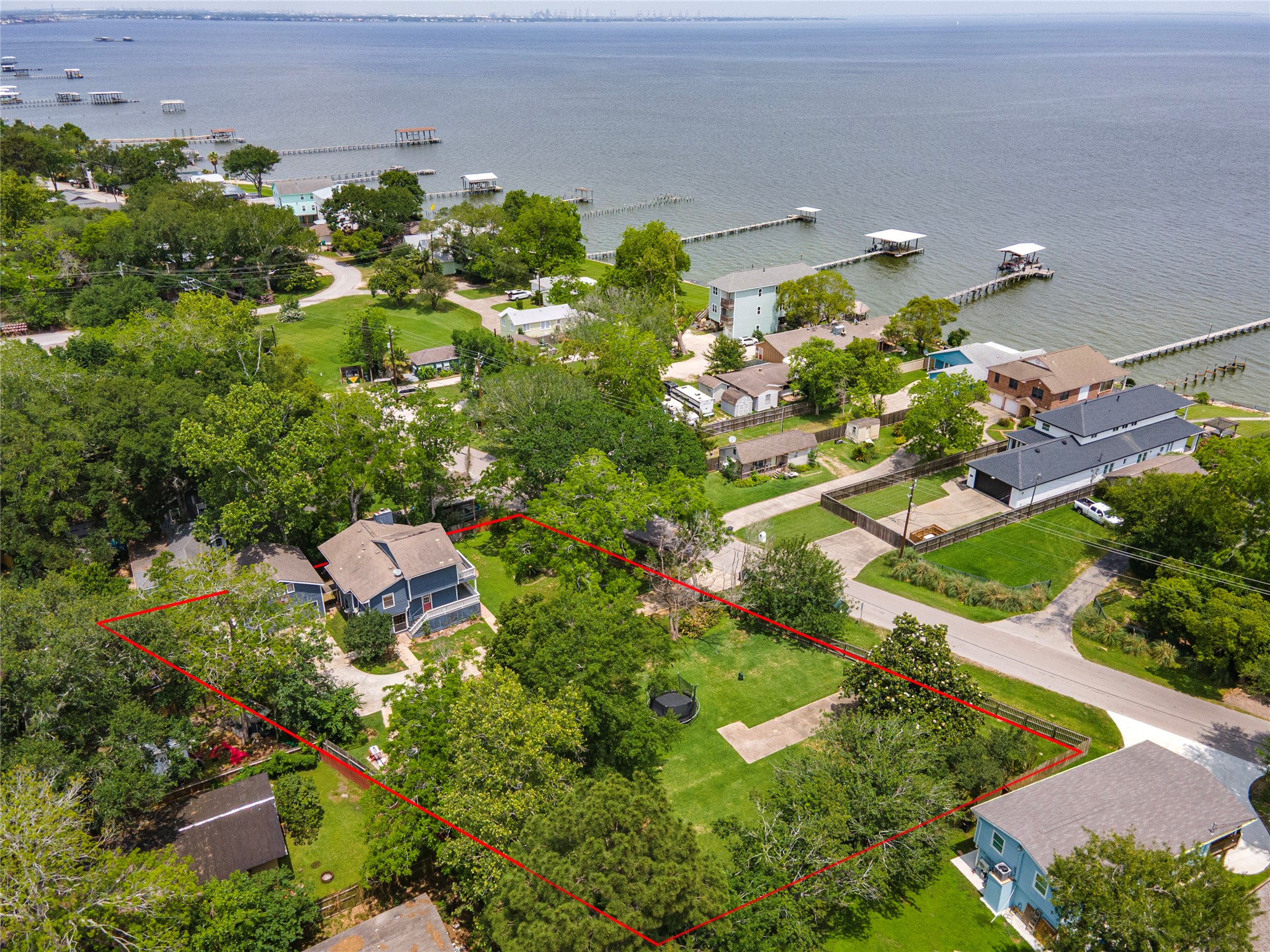 3726 Bayshore Drive Property Photo 4