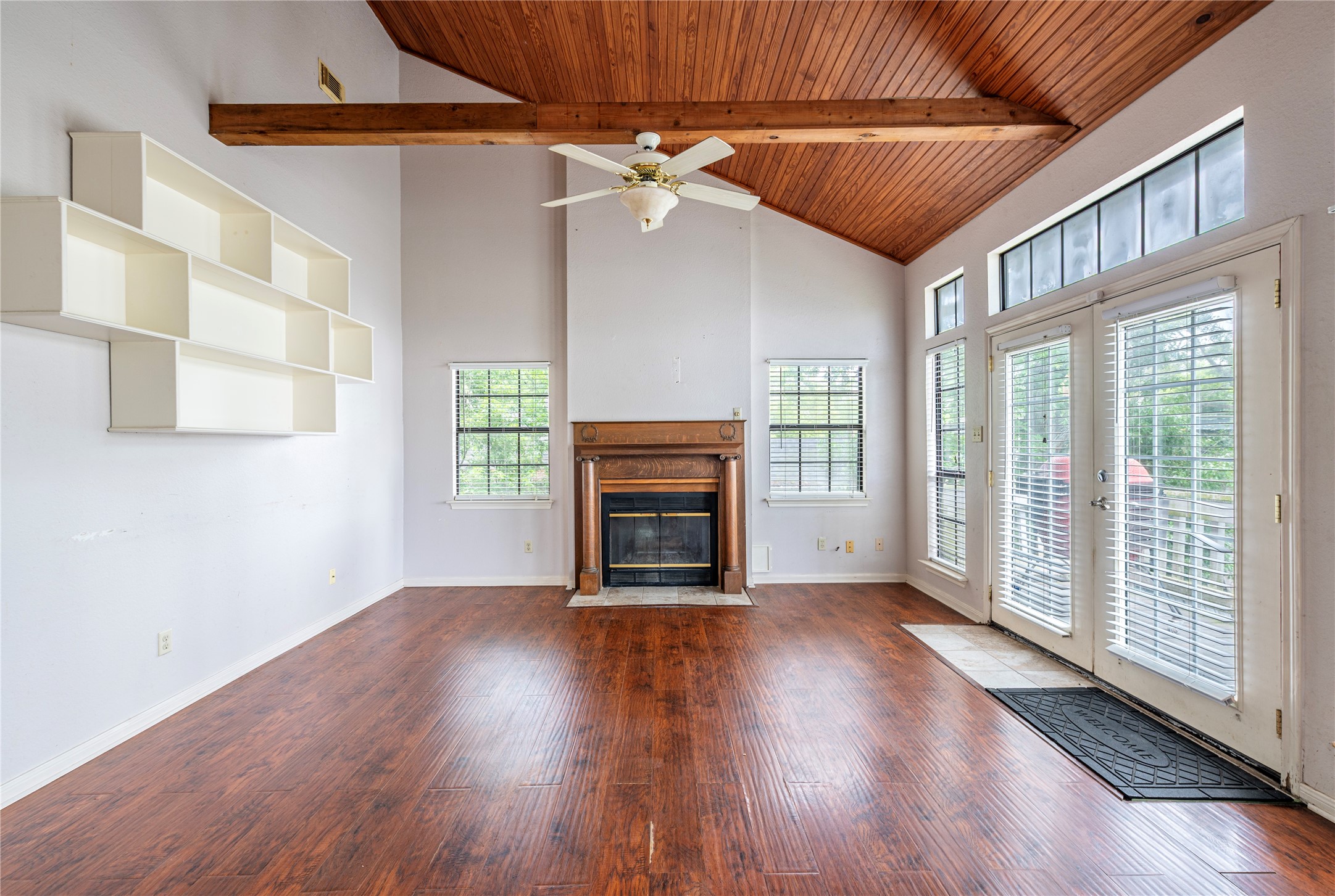3726 Bayshore Drive Property Photo 8