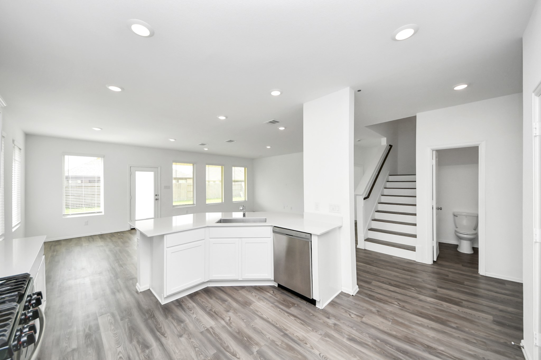 3815 Moss Hill Road Property Photo 8