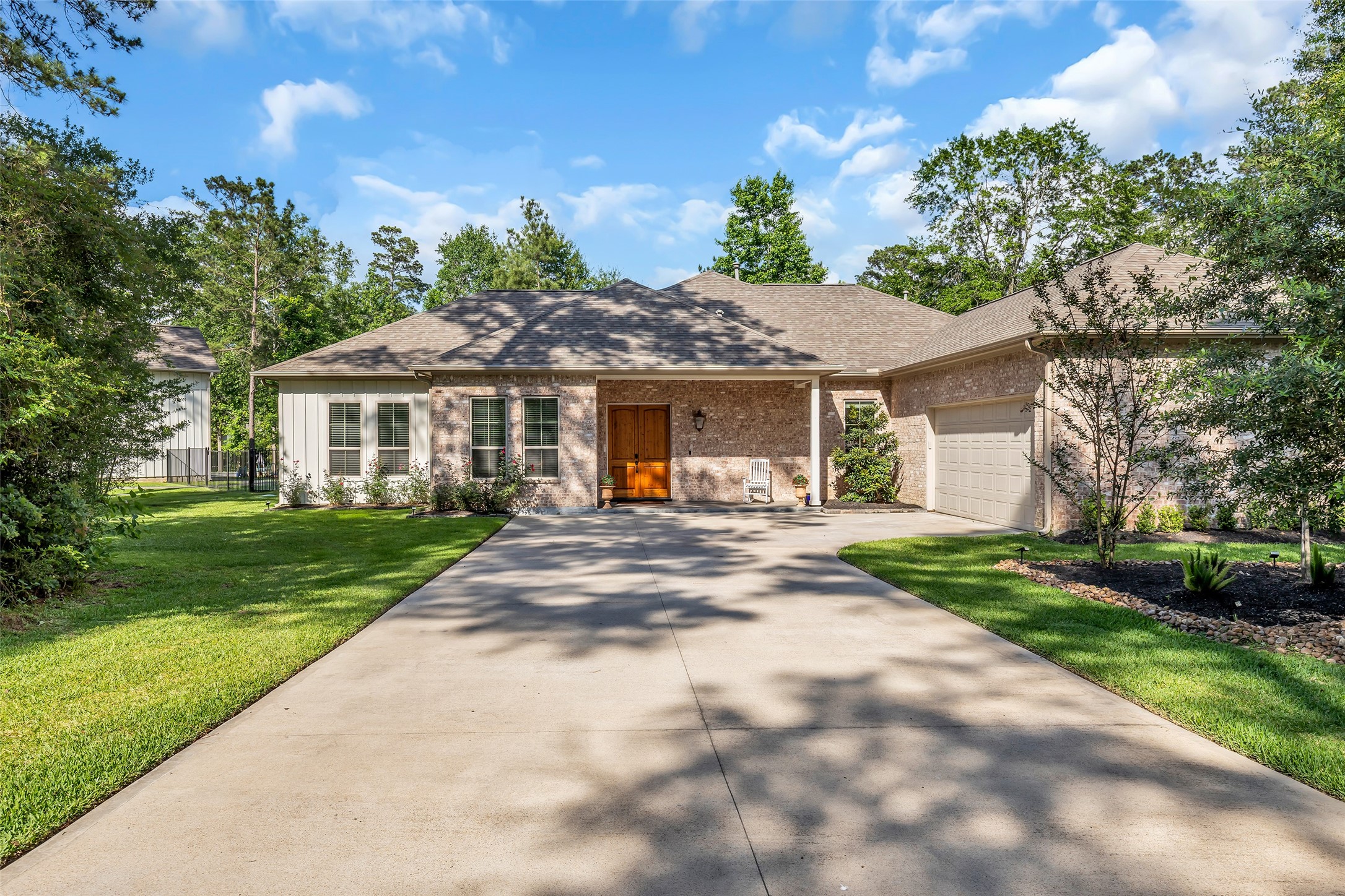 12134 S Tara Plantation Drive Property Photo 1