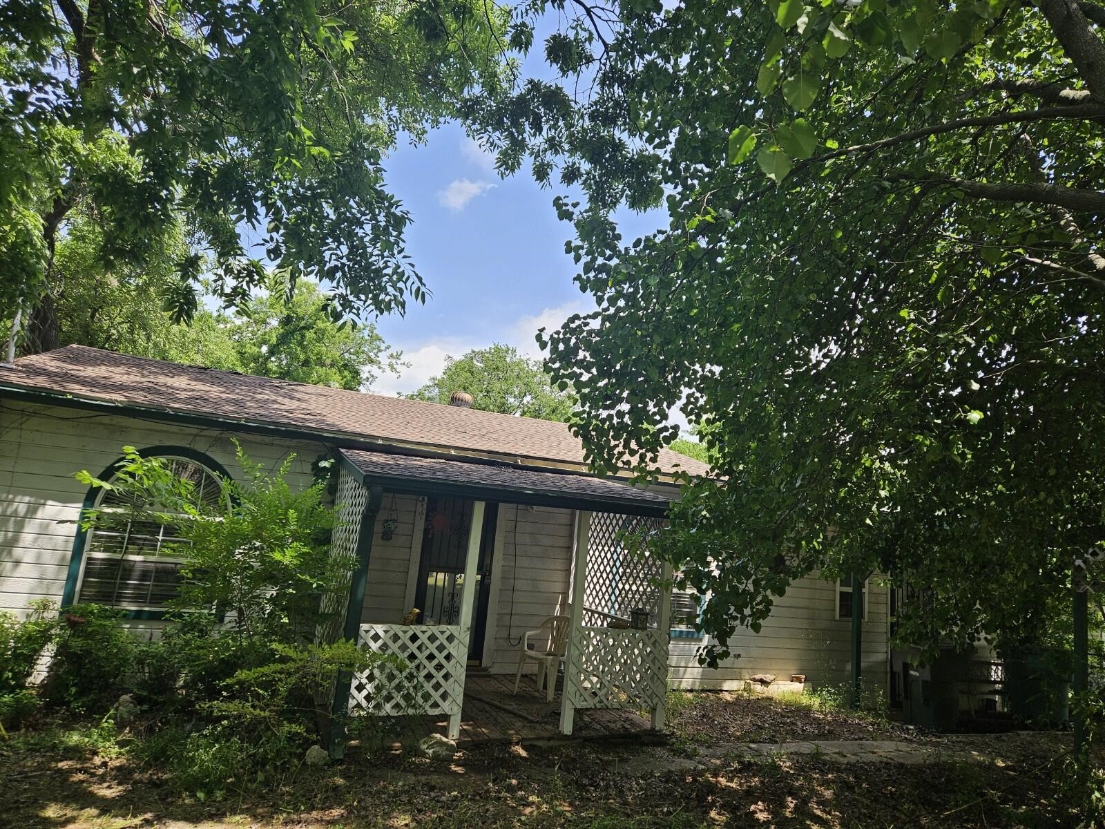 617 S Binkley Street Property Photo 1