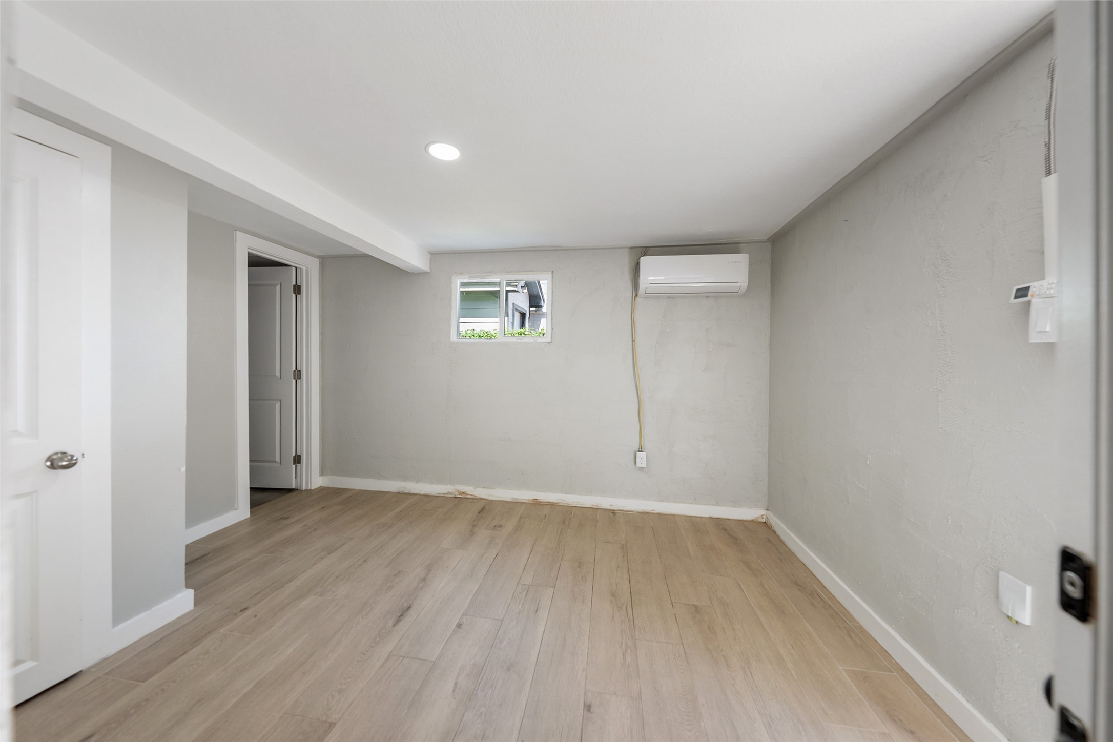 213 Caplin Street Property Photo 9