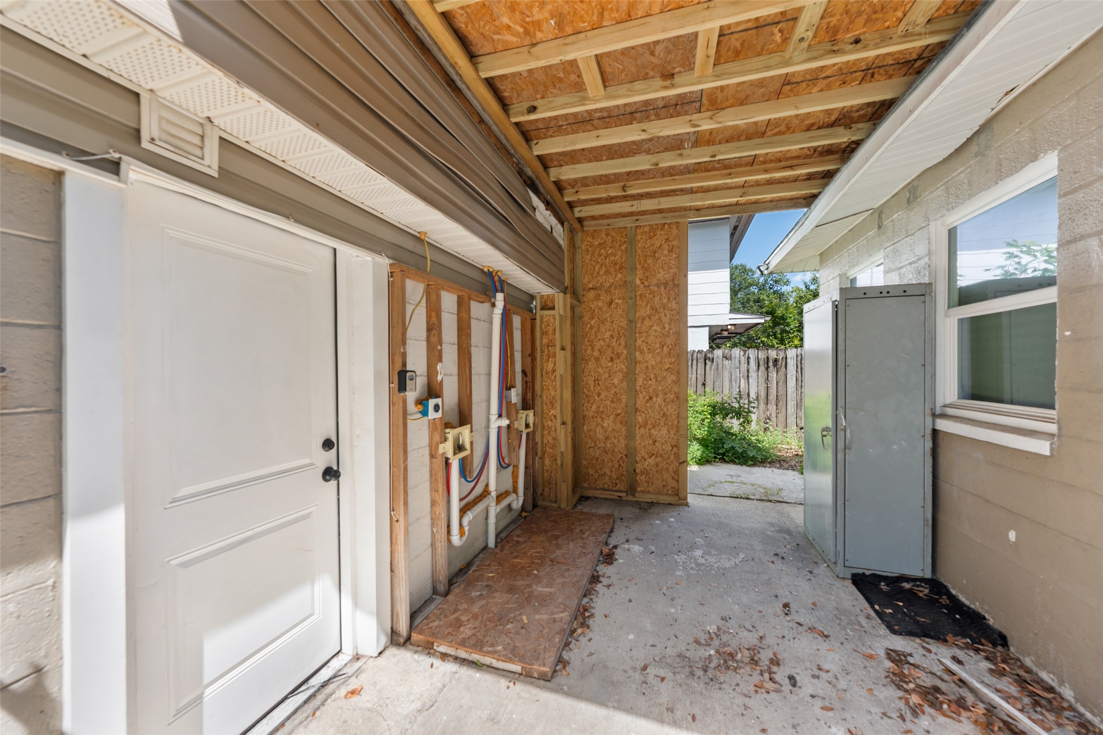 213 Caplin Street Property Photo 20