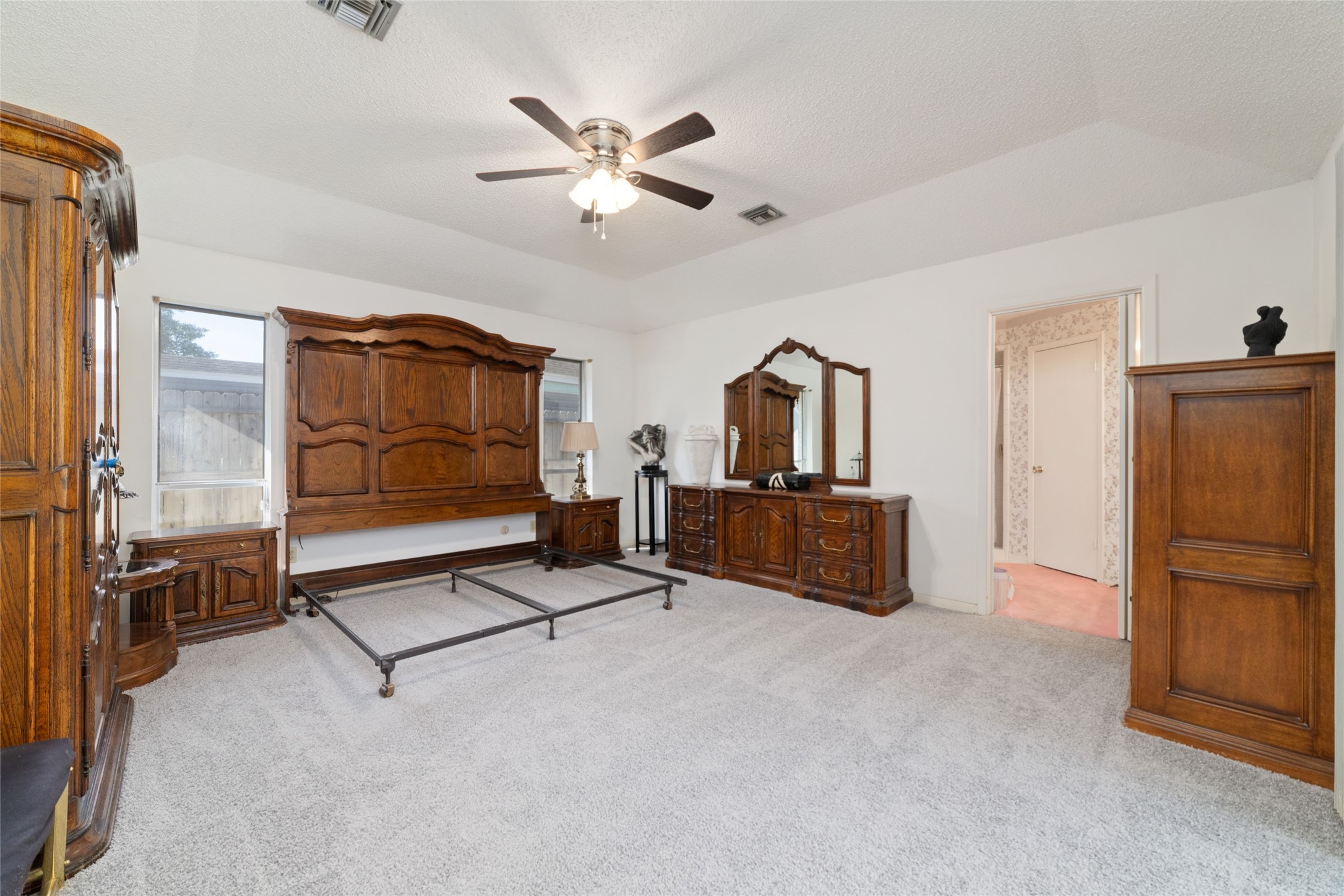 3826 Pleasant Valley Drive Property Photo 18