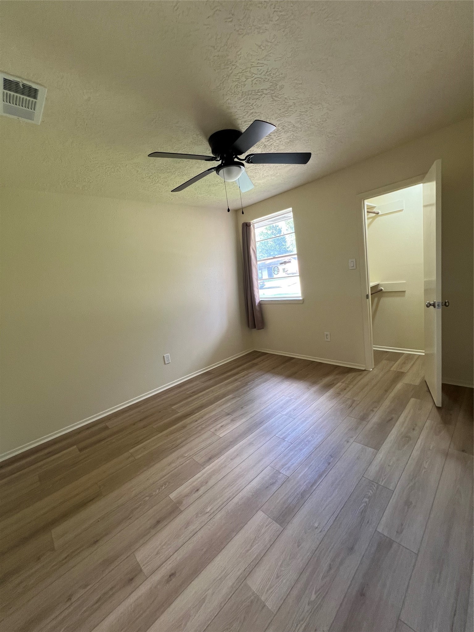 5023 Ridgestone Street Property Photo 9