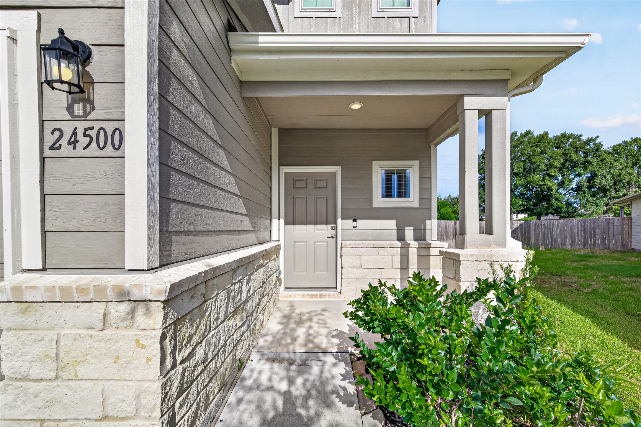 24500 Canyon Strata Lane Property Photo 4