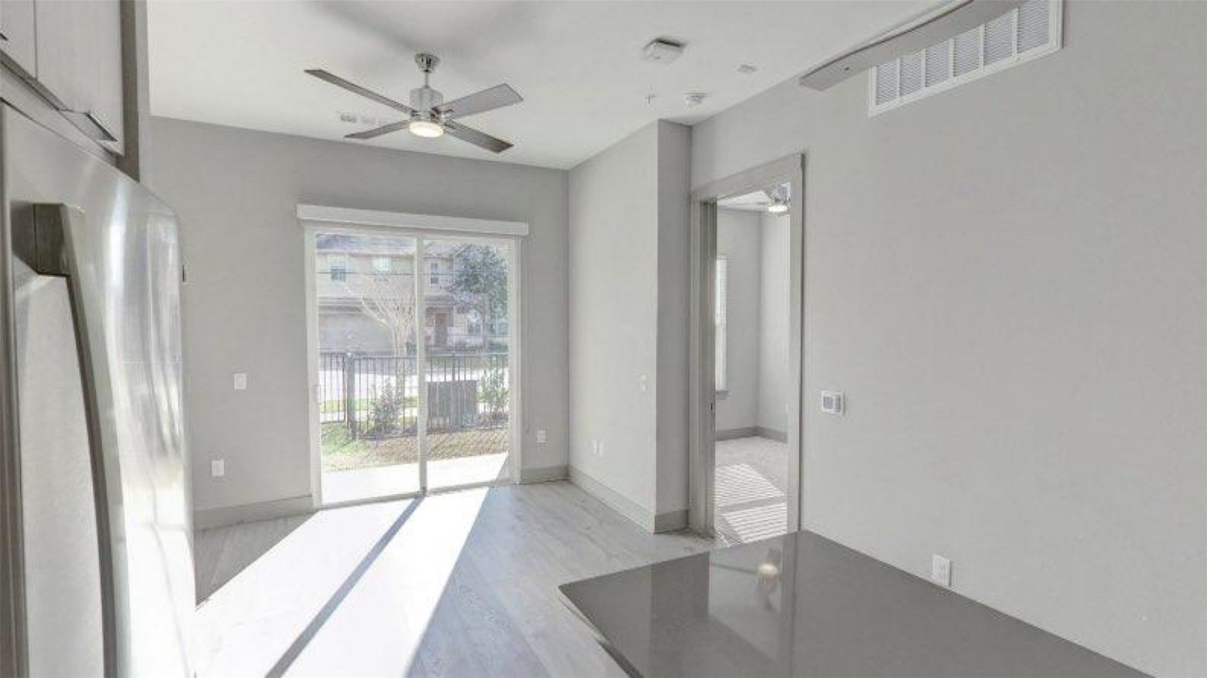 401 W 25th St Street 1160 Property Photo 8