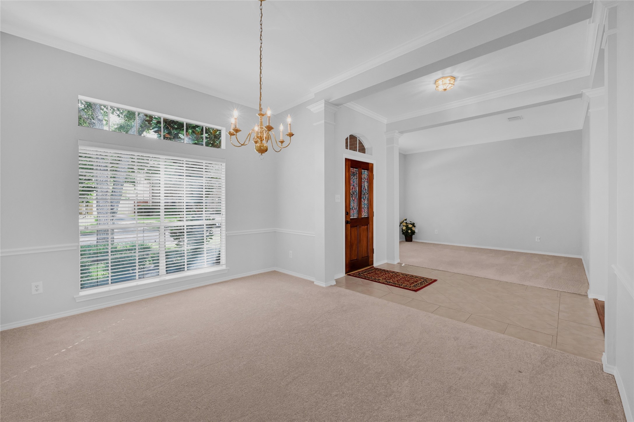 1919 Canyon Crest Drive Property Photo 5