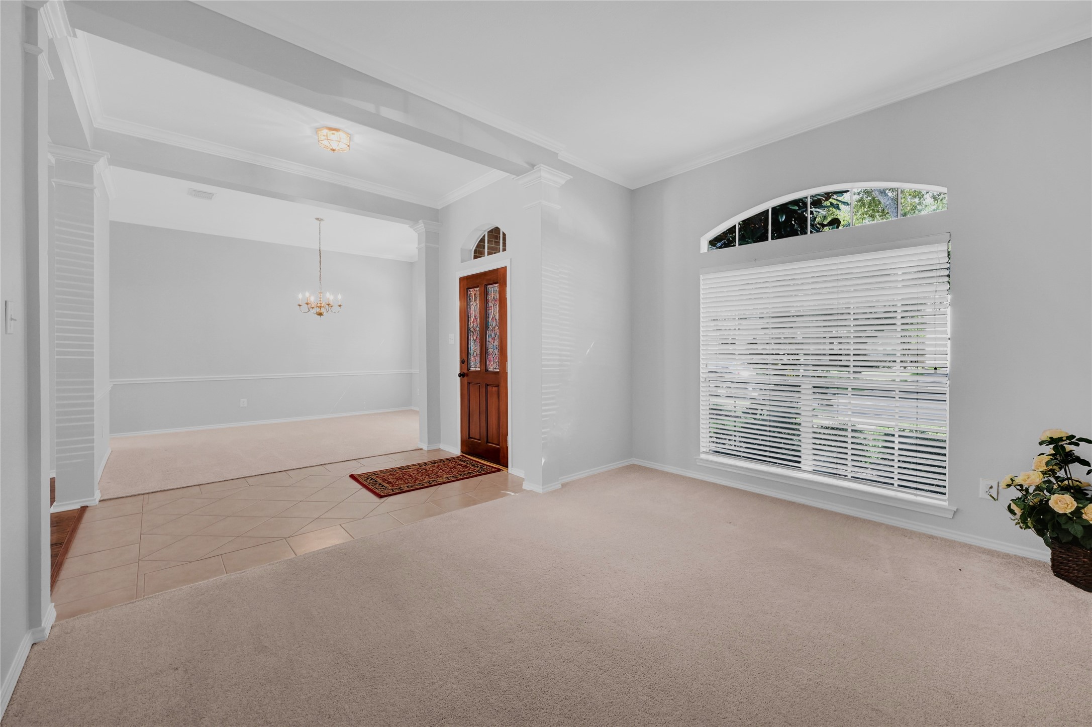 1919 Canyon Crest Drive Property Photo 6