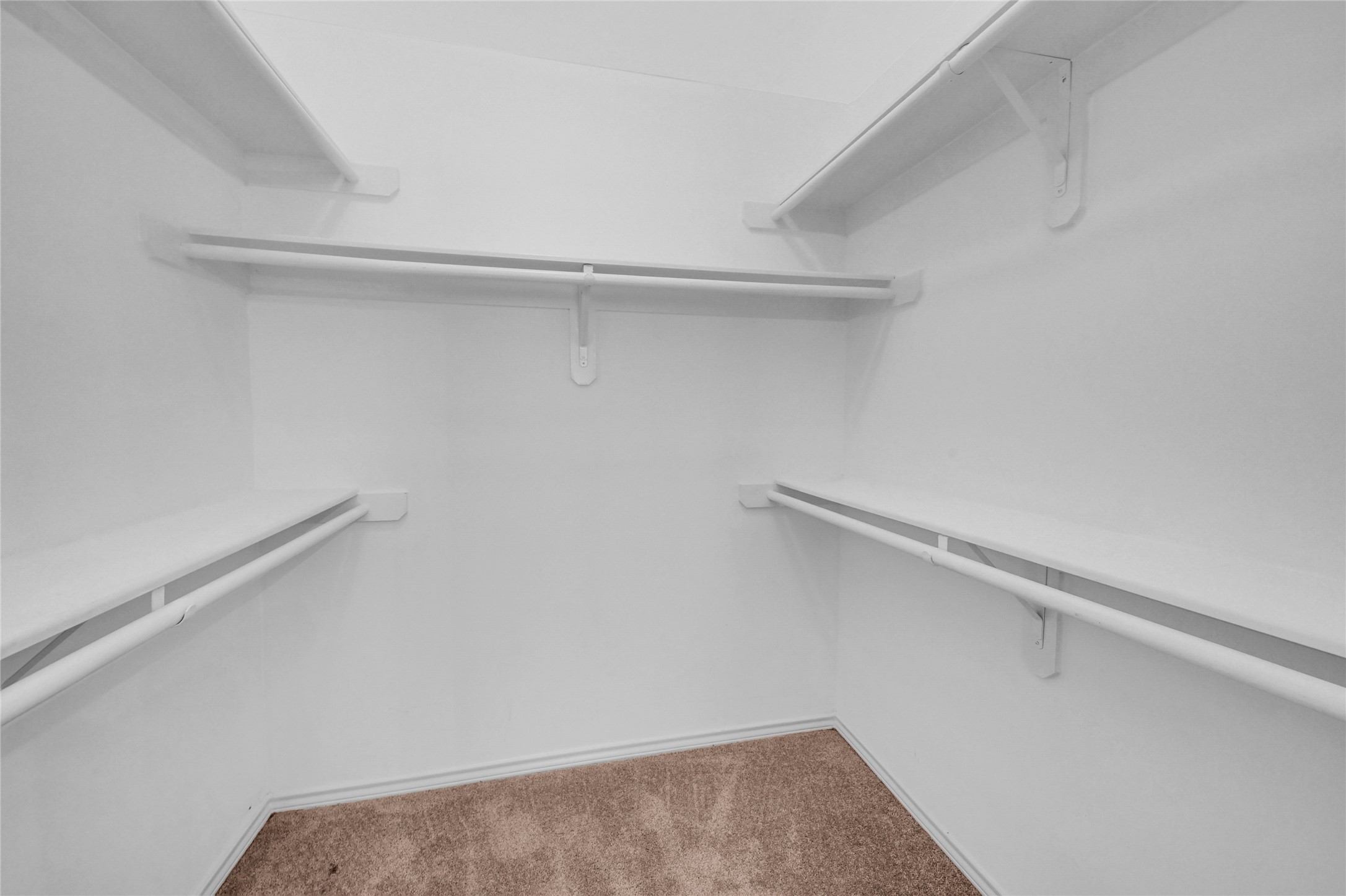 1919 Canyon Crest Drive Property Photo 20