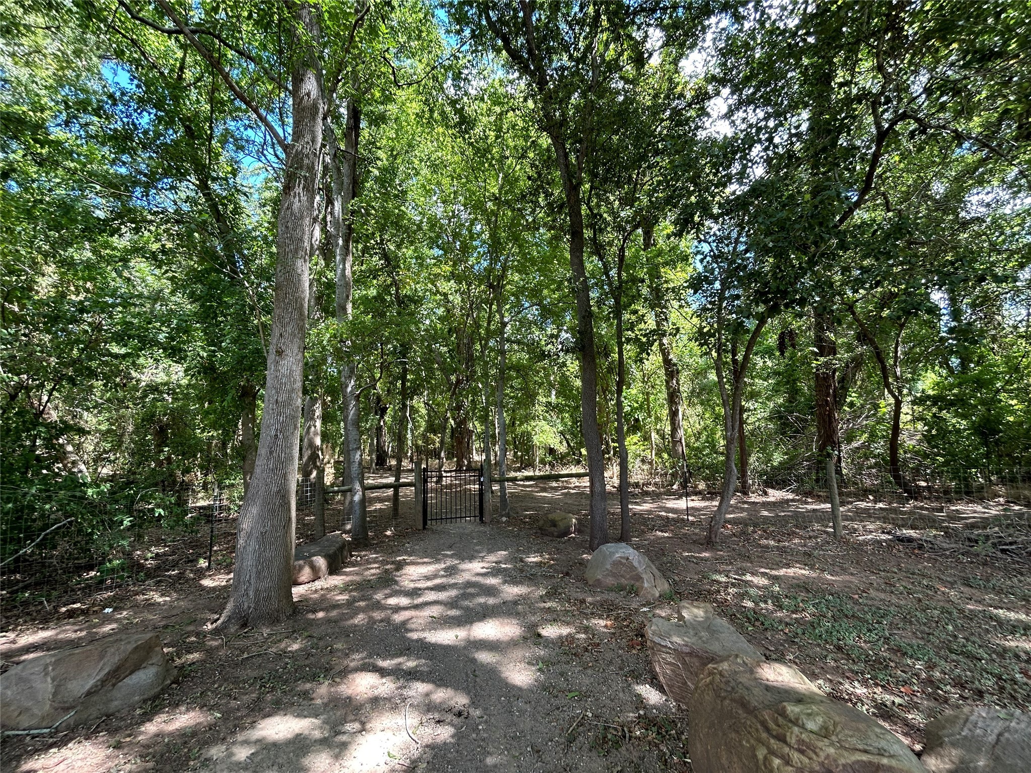 1919 Canyon Crest Drive Property Photo 33