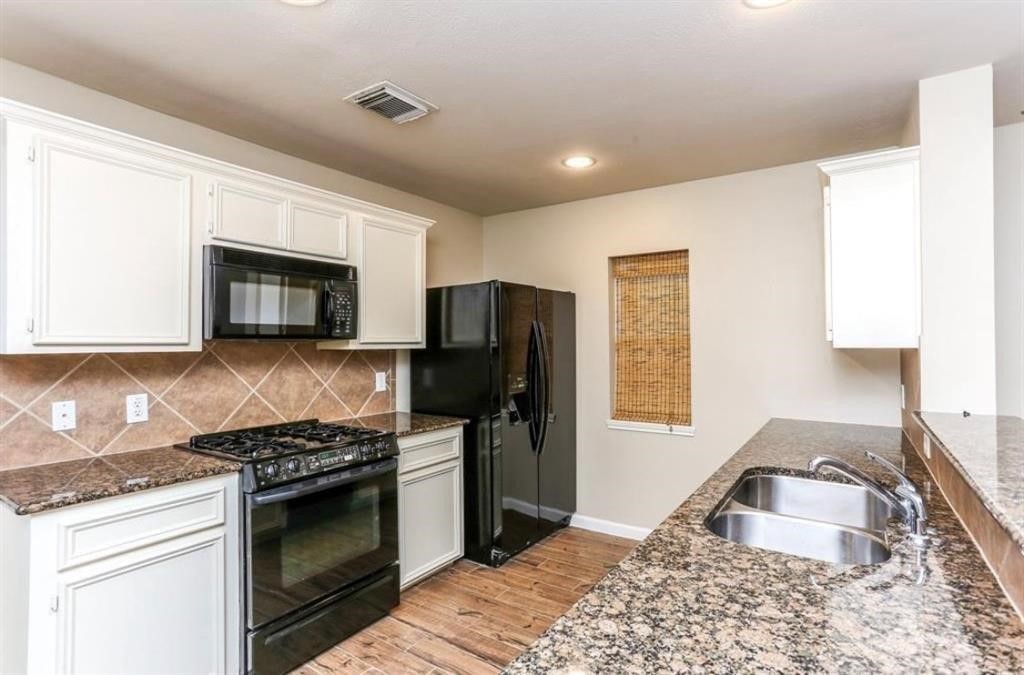 730 Redwing Place Drive Property Photo 7