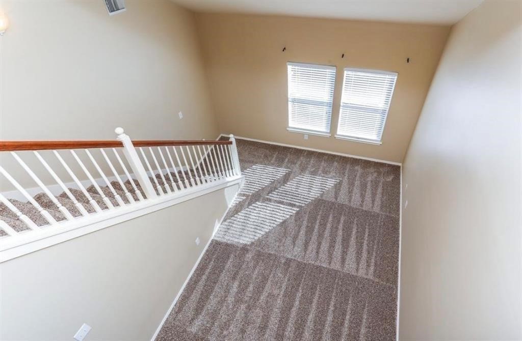 730 Redwing Place Drive Property Photo 12