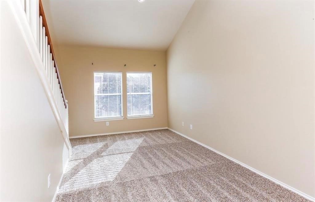 730 Redwing Place Drive Property Photo 13