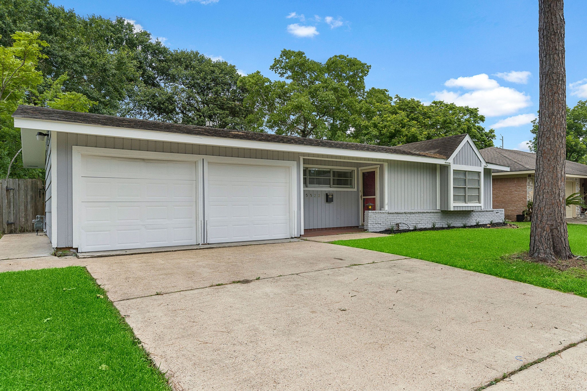5522 Ariel Street Property Photo 1