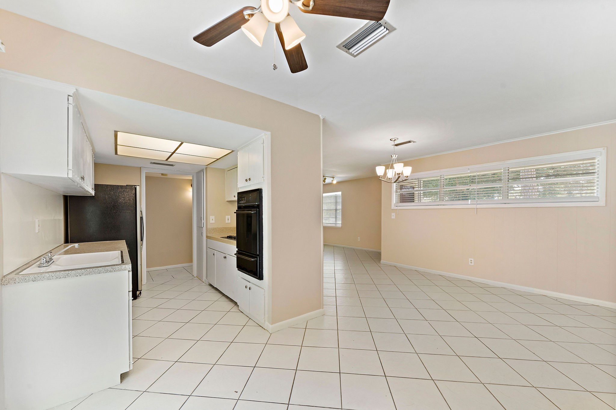 5522 Ariel Street Property Photo 10