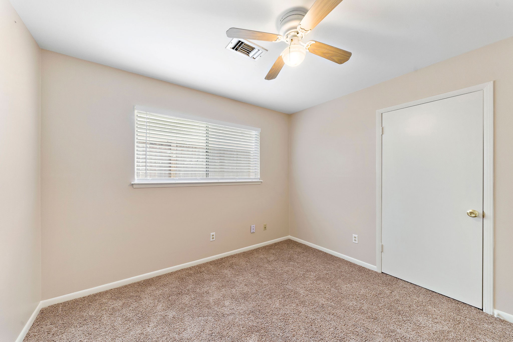 5522 Ariel Street Property Photo 17