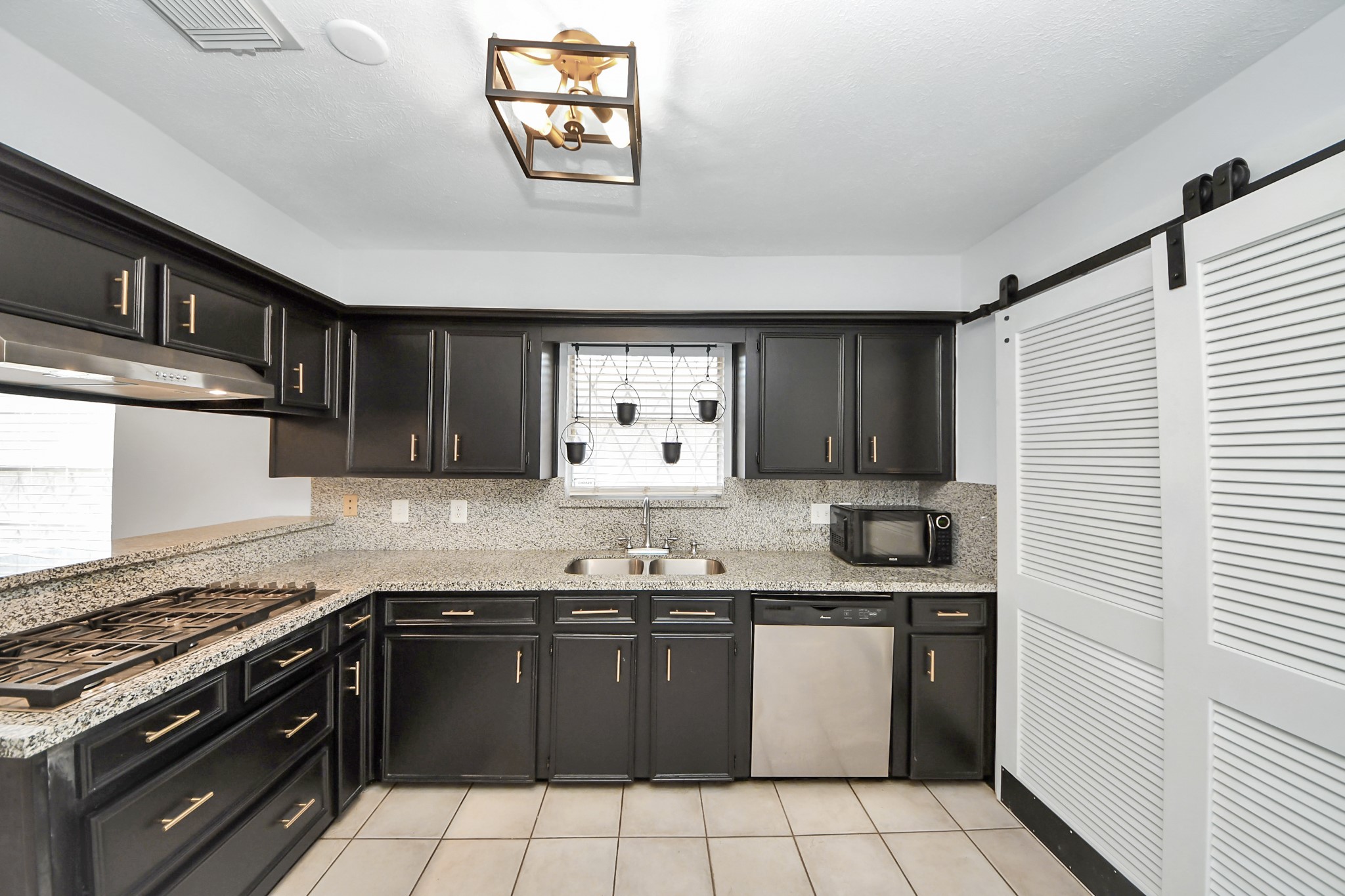 18 Barcelona Court Property Photo 1