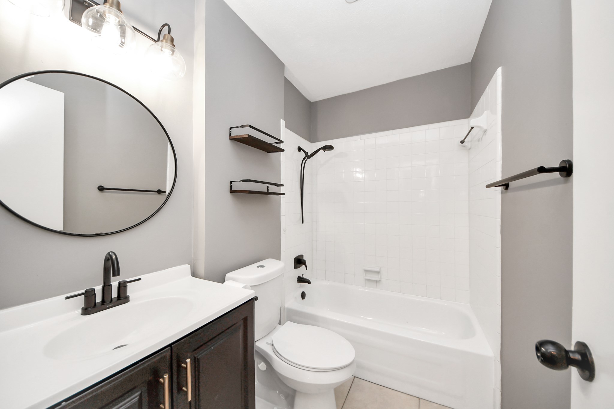 18 Barcelona Court Property Photo 15