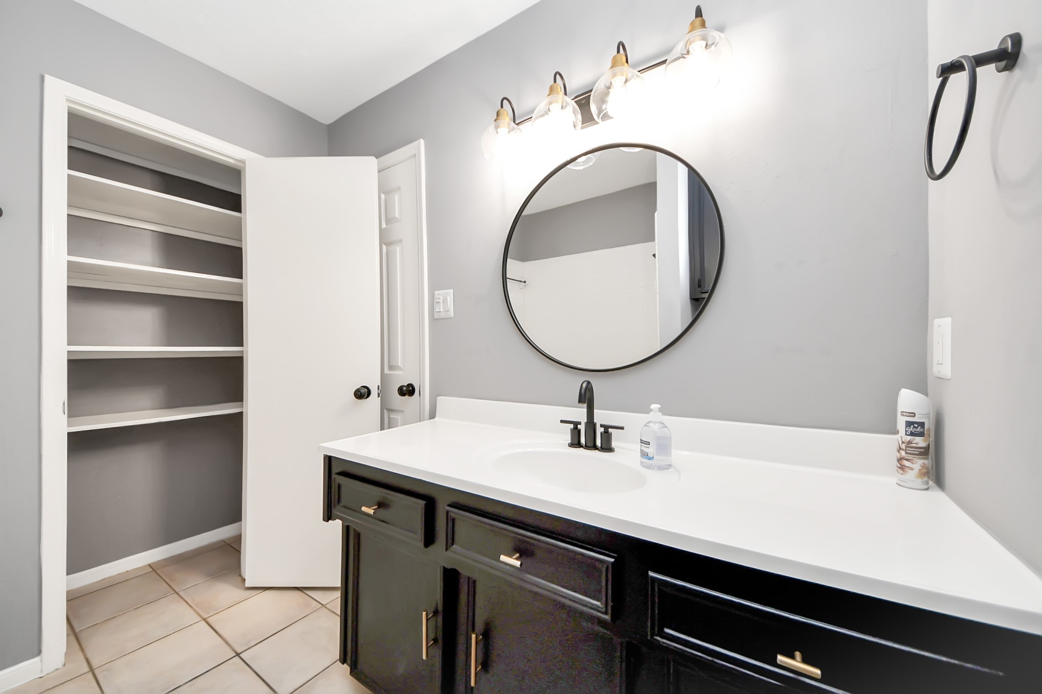 18 Barcelona Court Property Photo 35