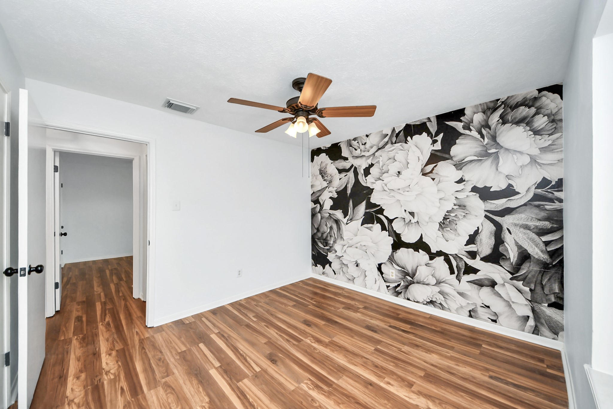 18 Barcelona Court Property Photo 37
