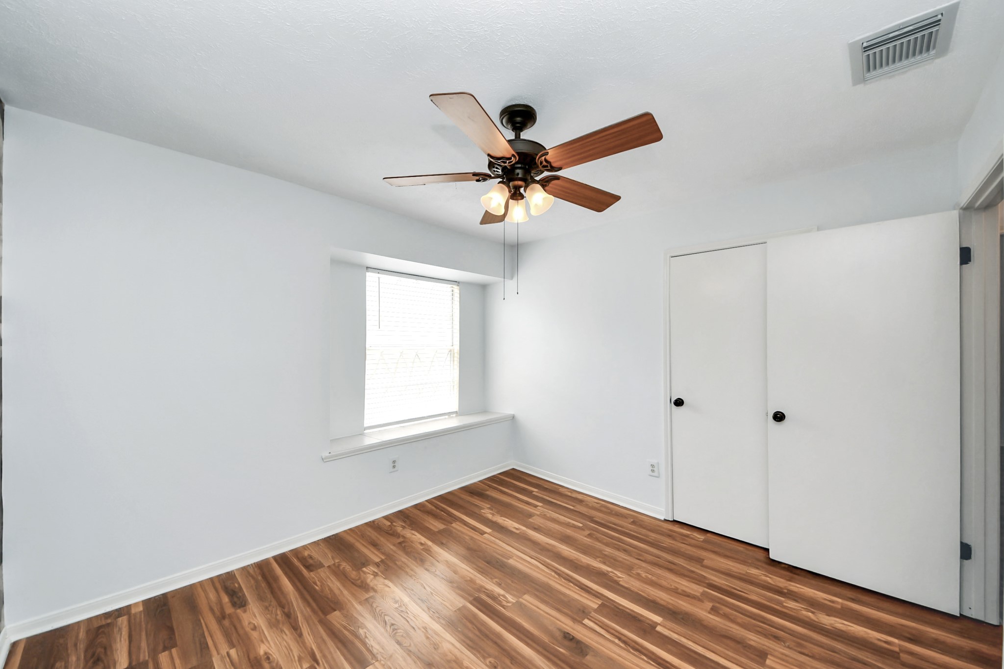 18 Barcelona Court Property Photo 38
