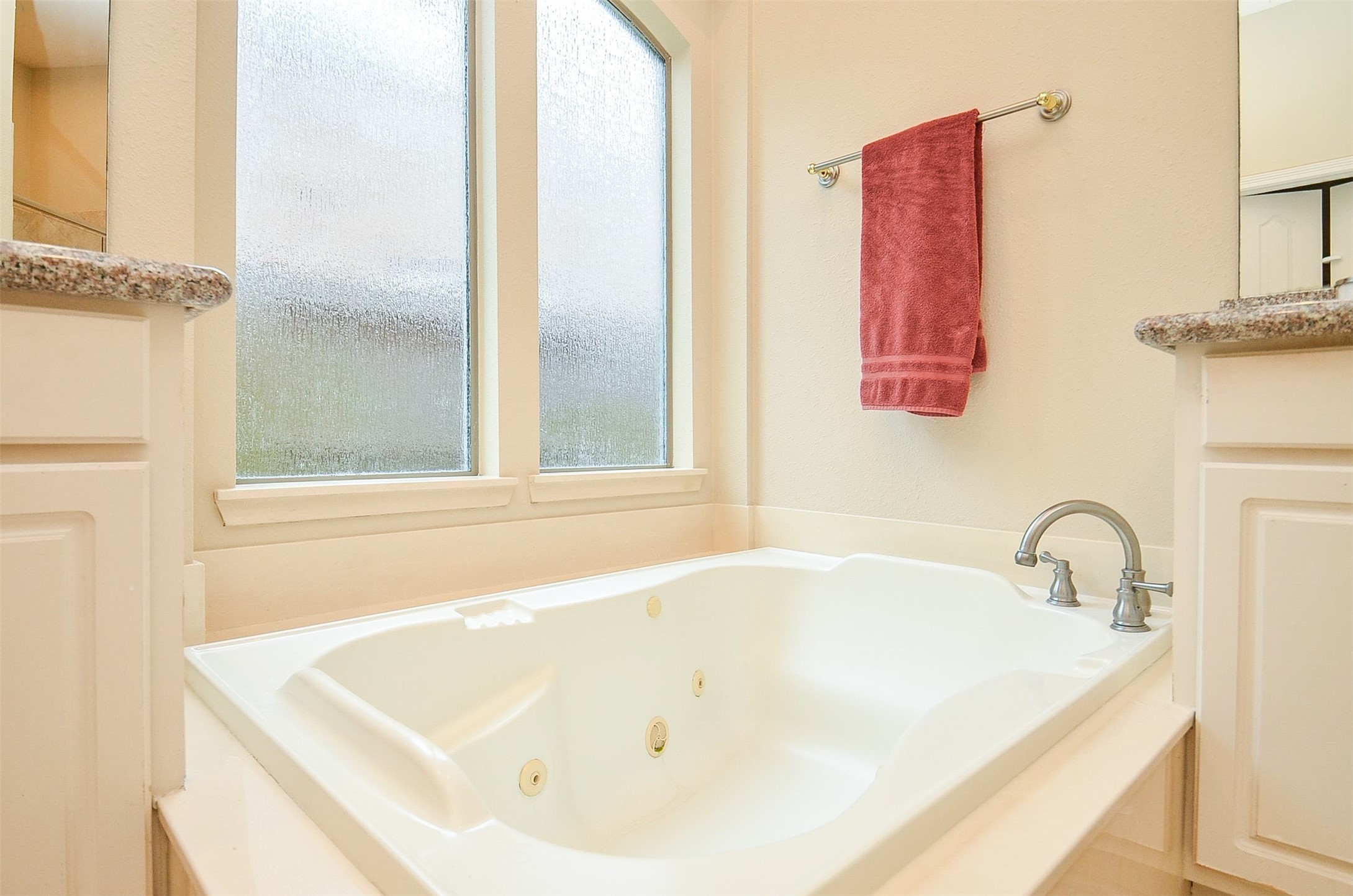 21211 Dover Park Lane Property Photo 15