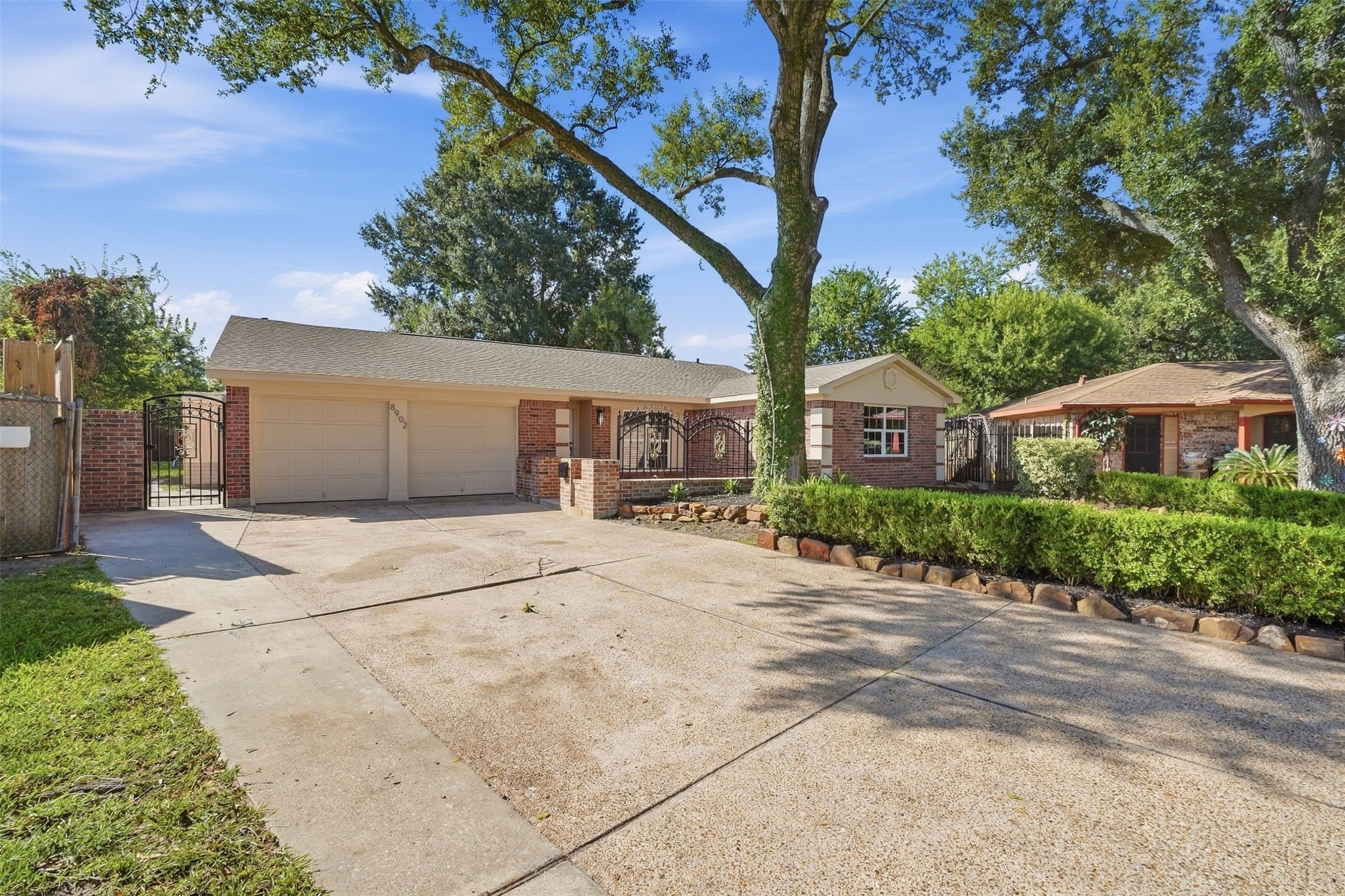 8902 Winding River Drive Property Photo 1
