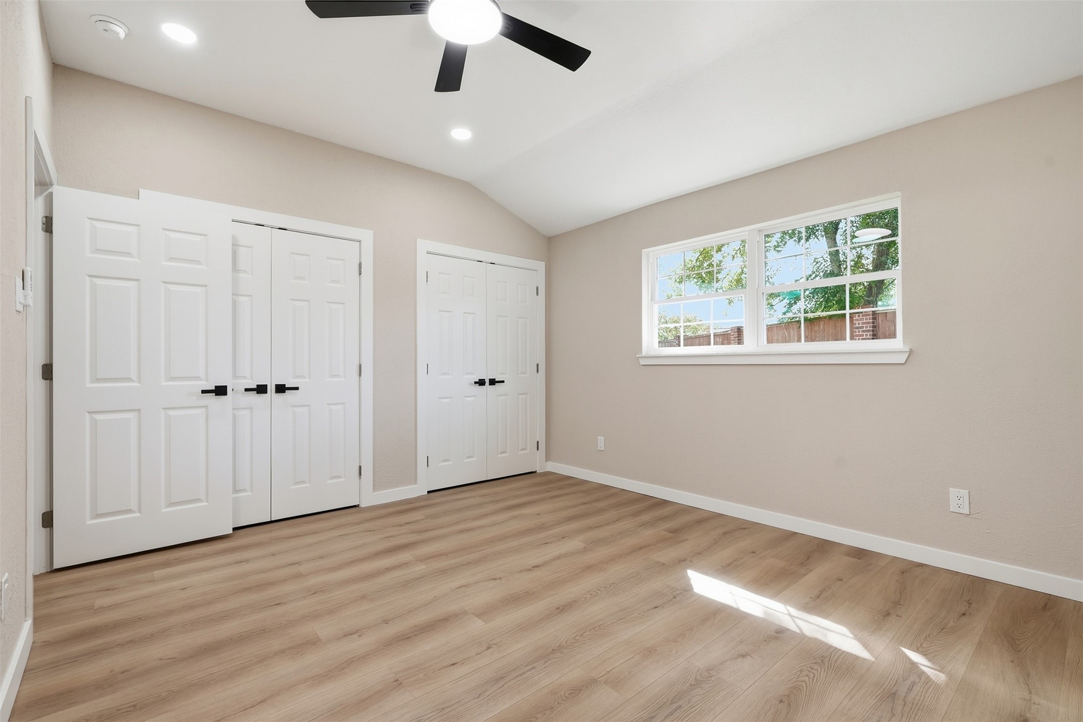8902 Winding River Drive Property Photo 16