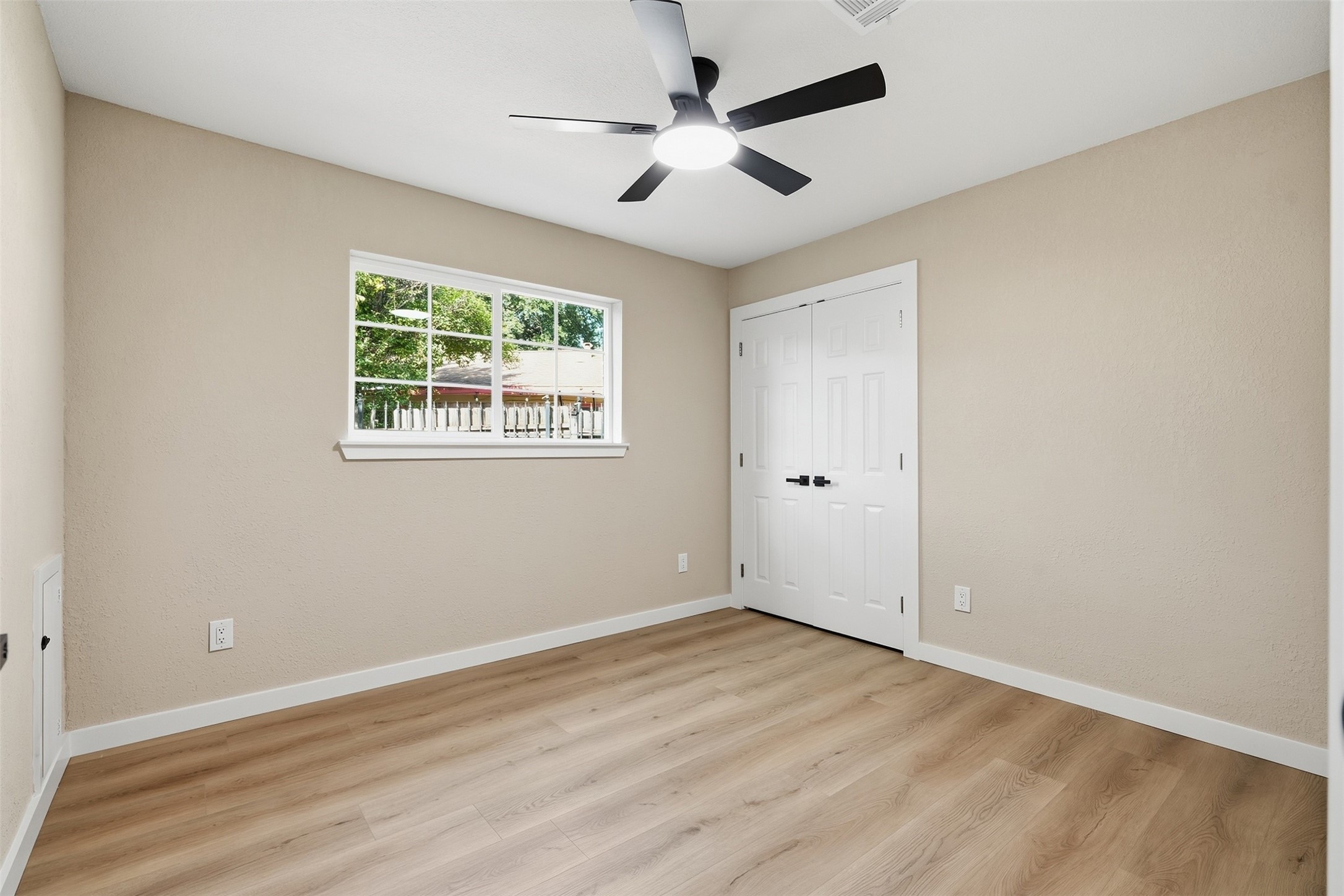 8902 Winding River Drive Property Photo 20