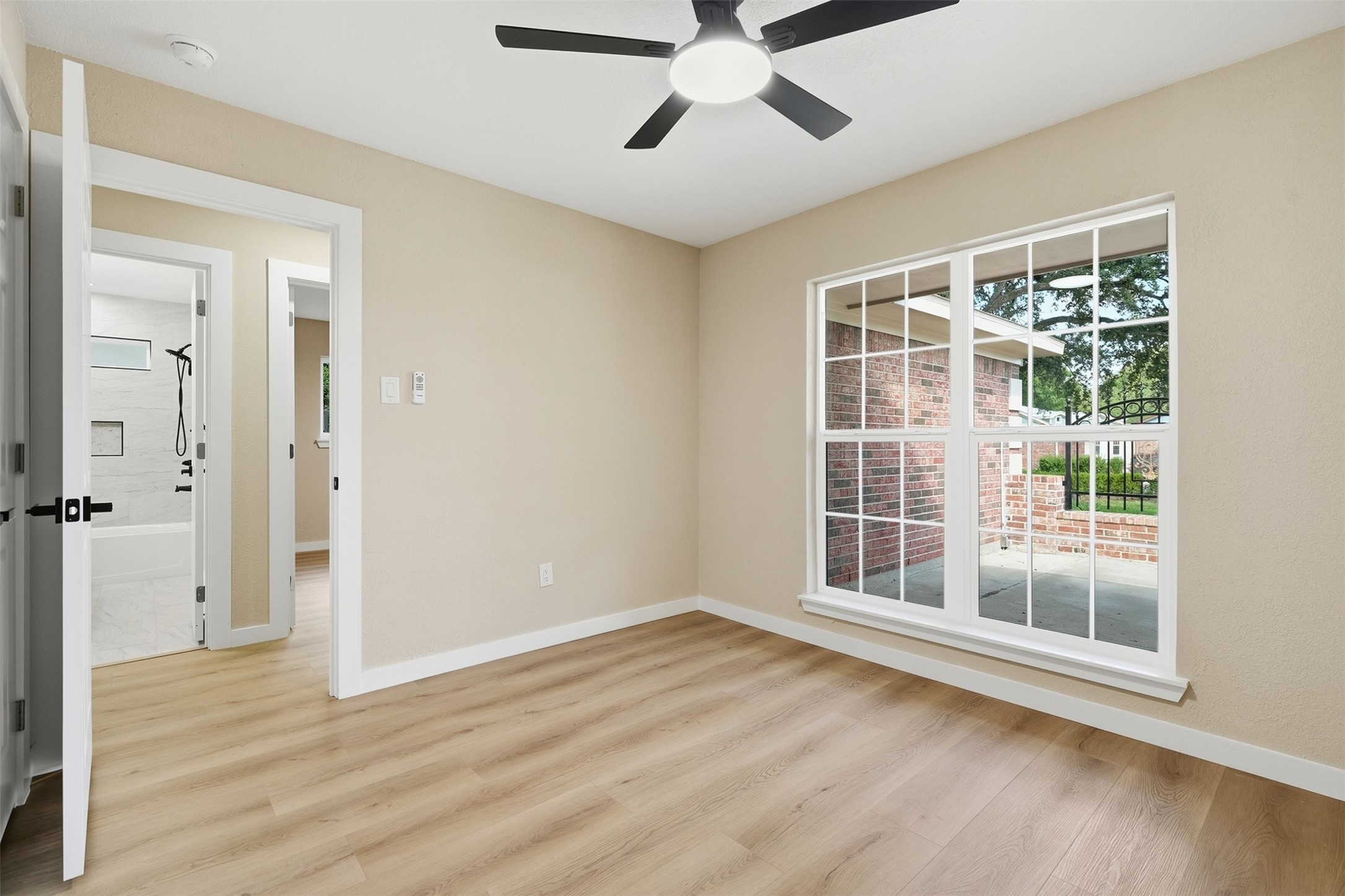 8902 Winding River Drive Property Photo 24