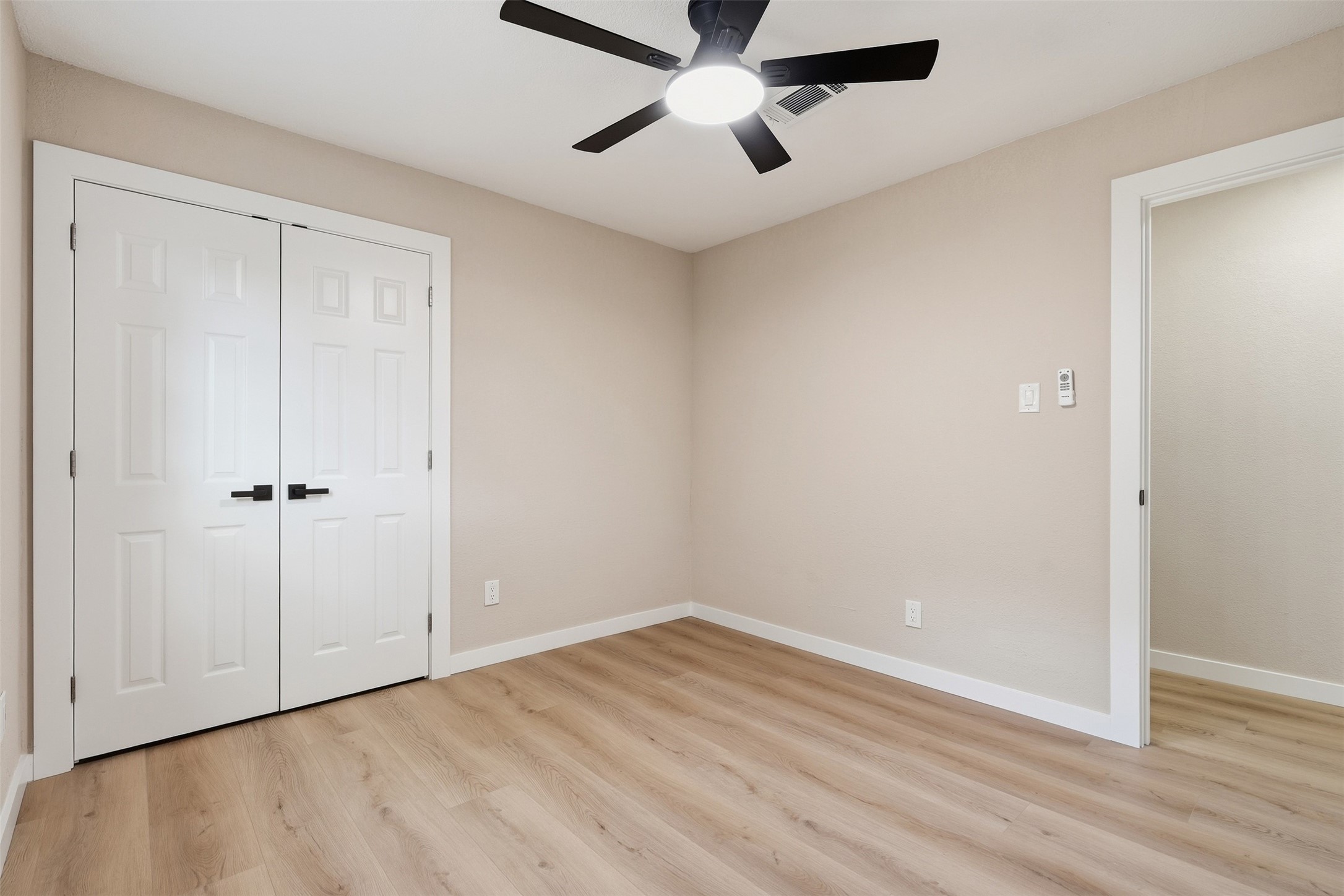 8902 Winding River Drive Property Photo 29