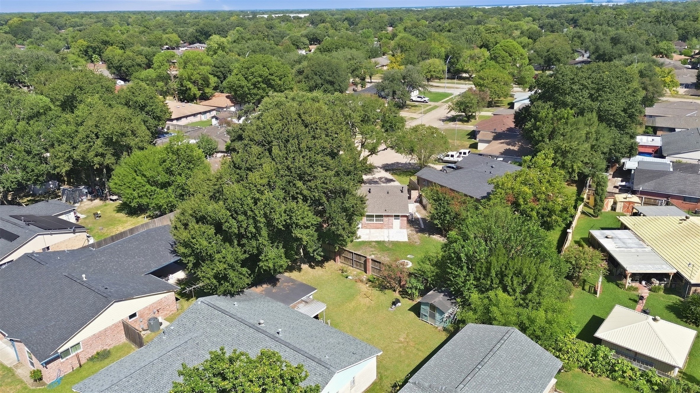 8902 Winding River Drive Property Photo 35
