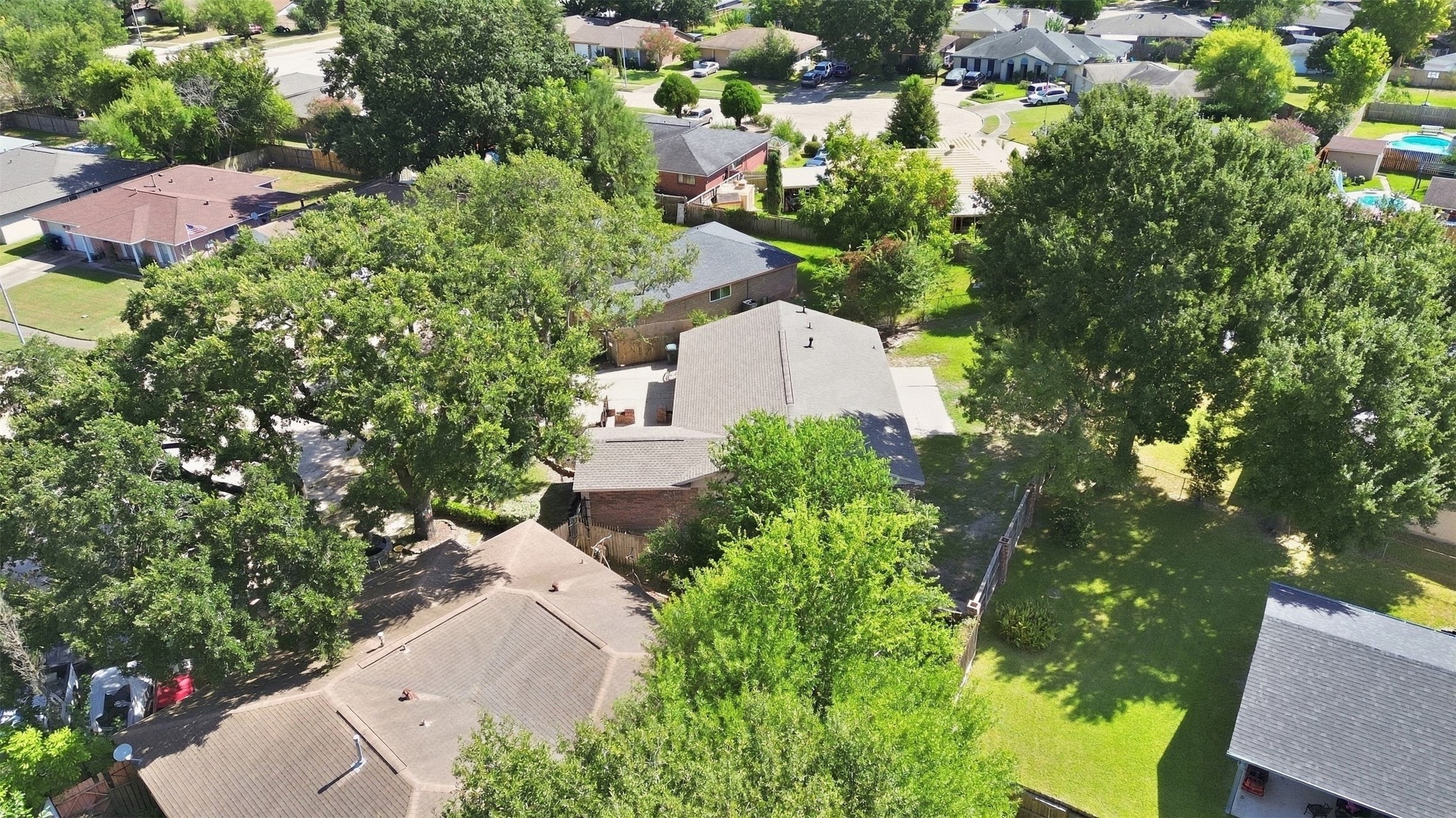 8902 Winding River Drive Property Photo 41